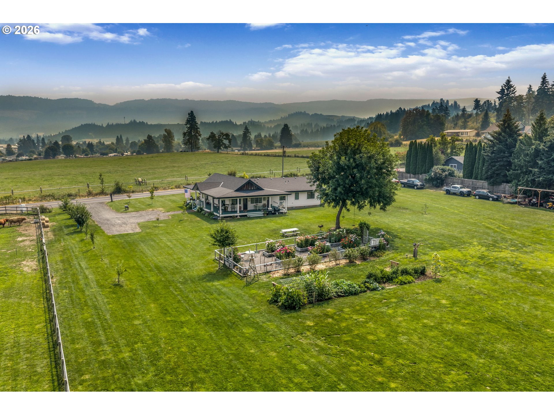 3386 Wyeast Rd, HoodRiver, OR 97031 — photo 3