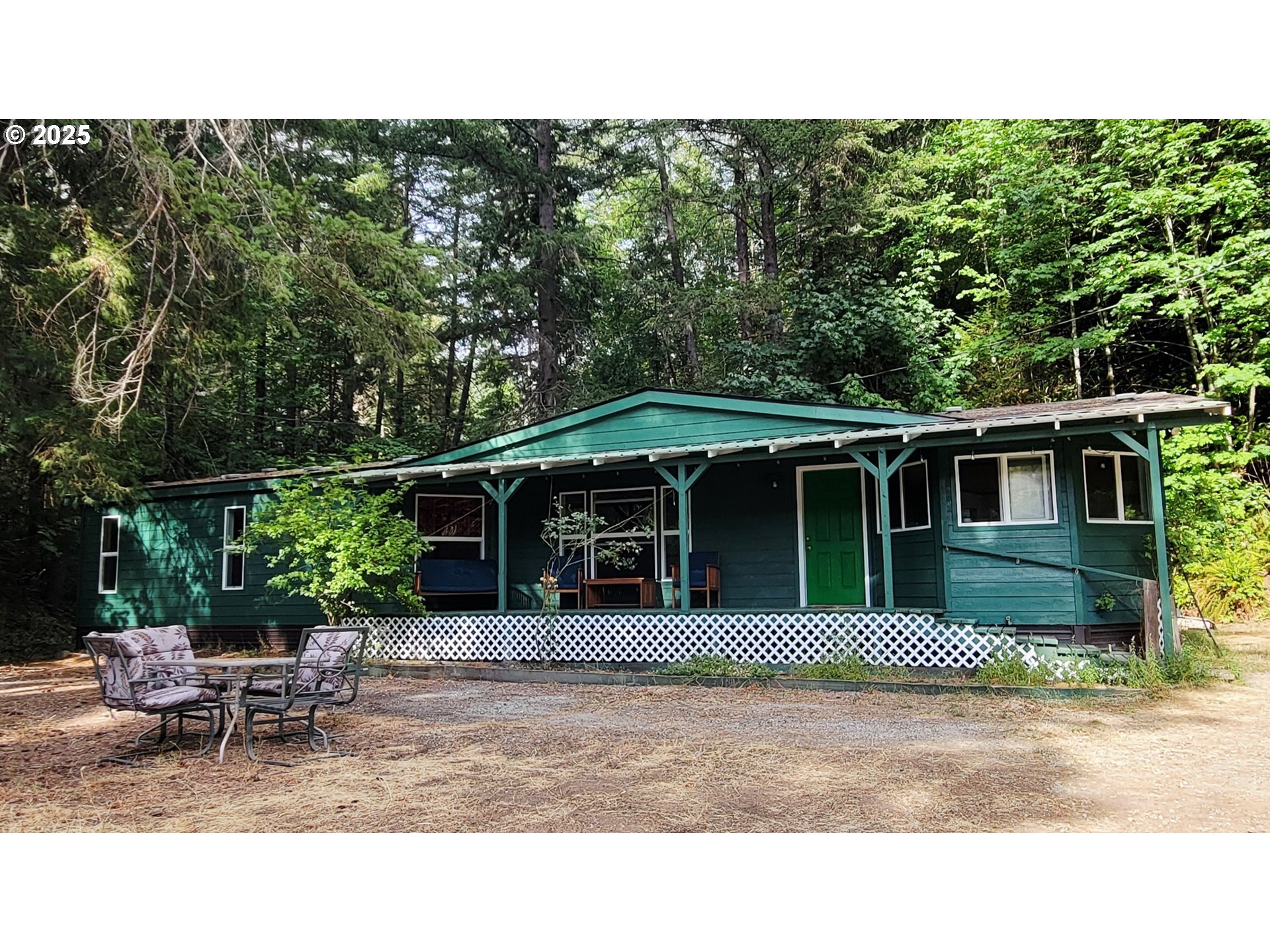 1097 Lees Creek Rd — photo