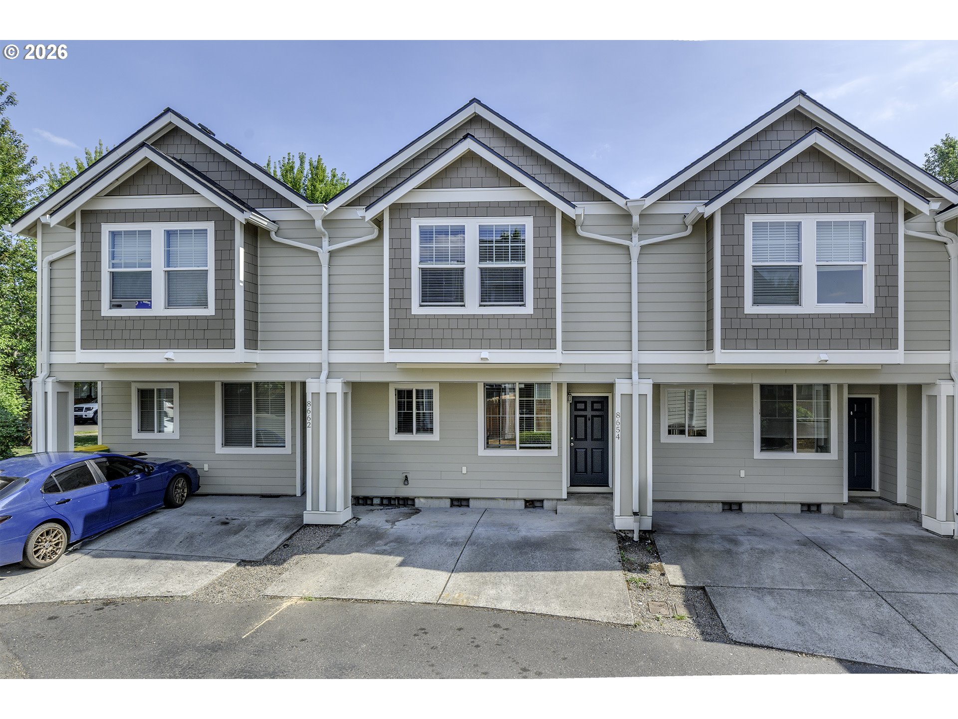 8654 NE Hyde Park Ln — photo