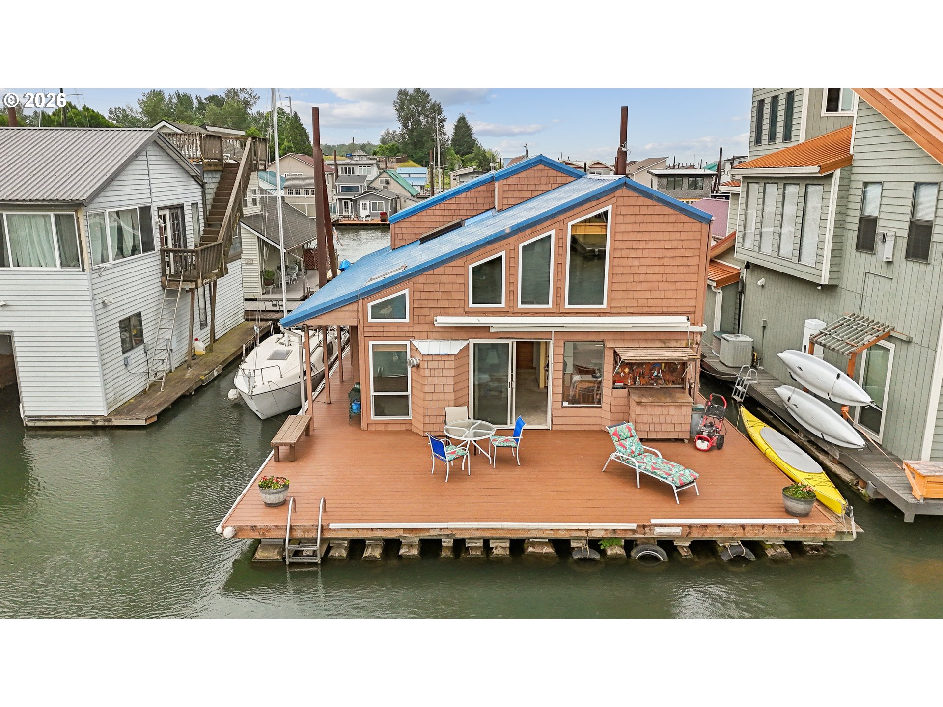 18989 NE Marine Dr 15 — photo