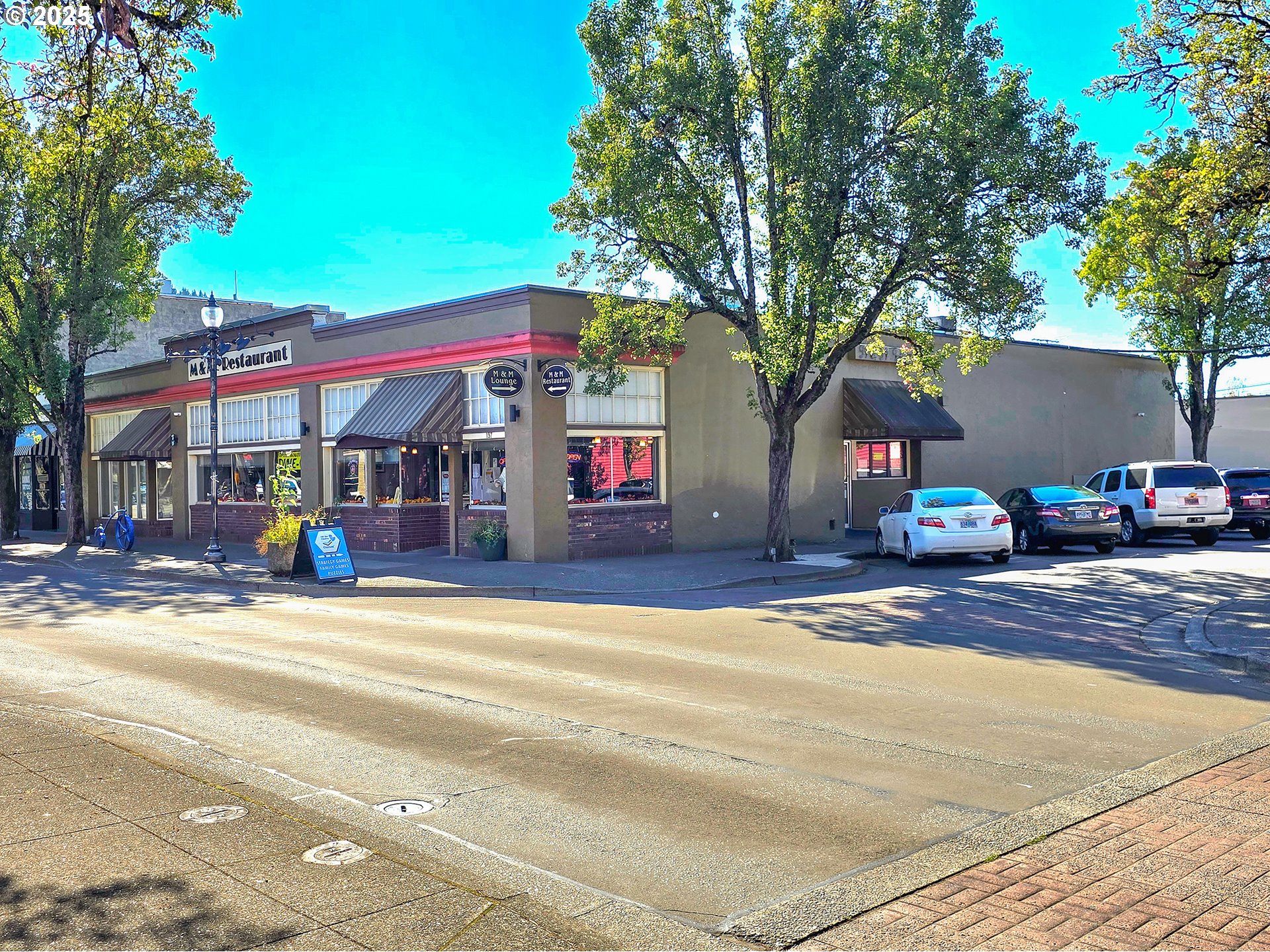 129 N Main Ave — photo