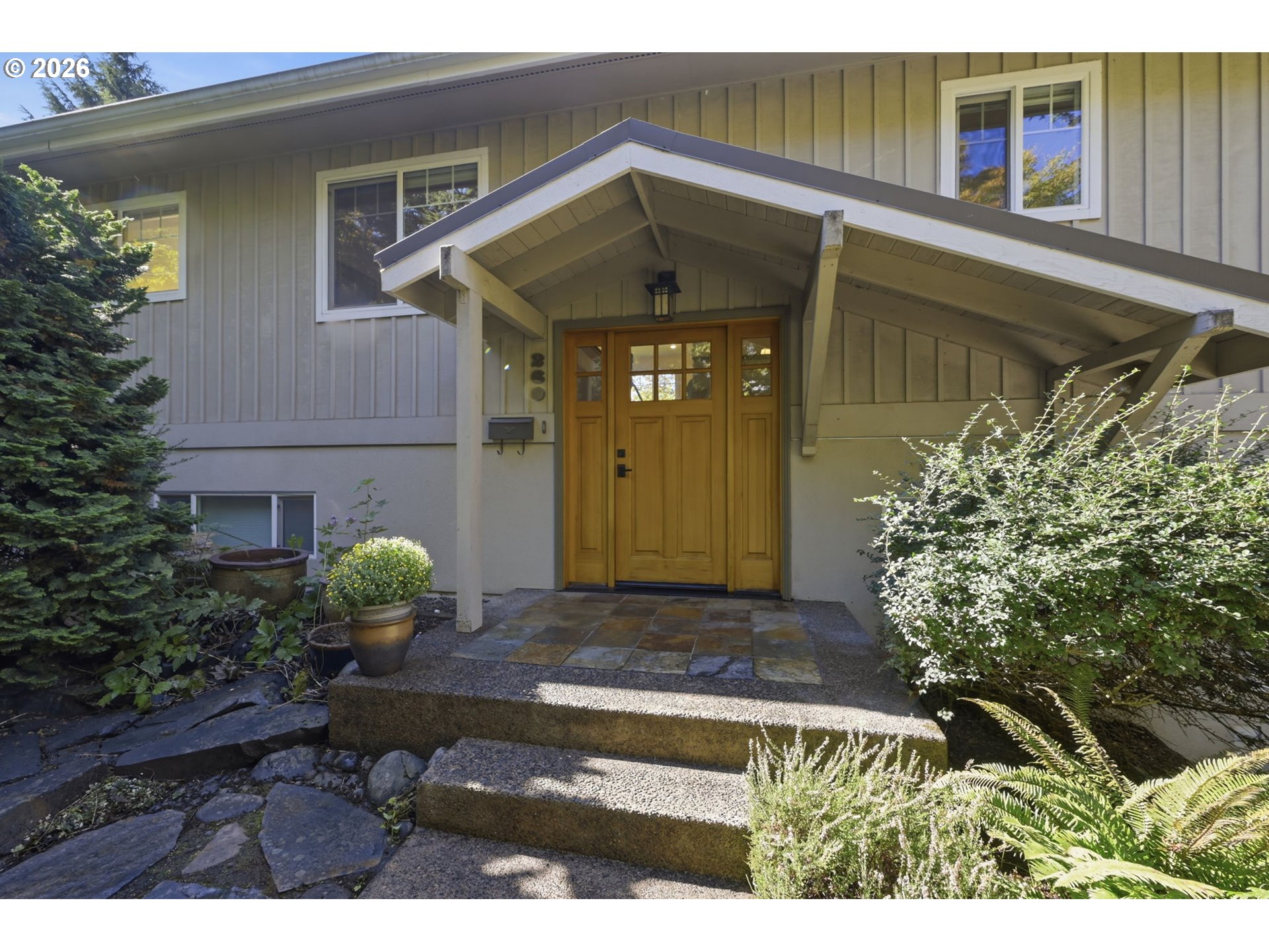 260 W 20th Ave — photo