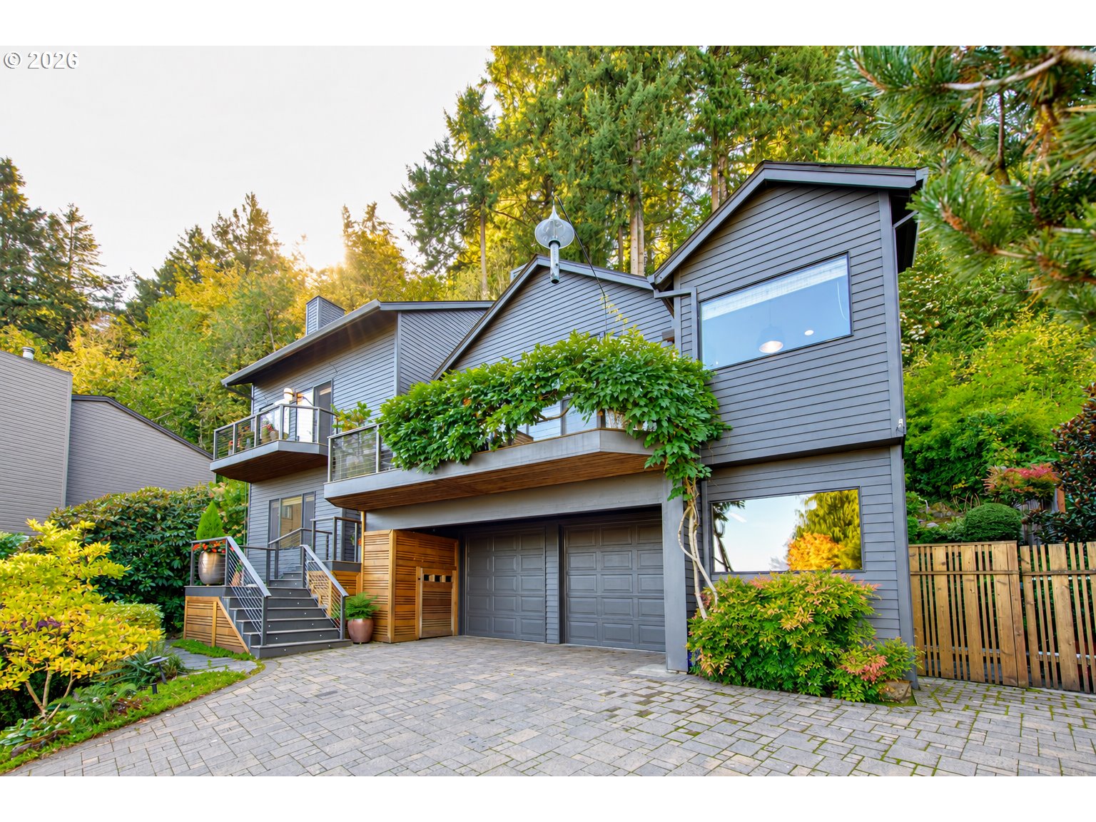 1322 Glenmorrie Dr — photo