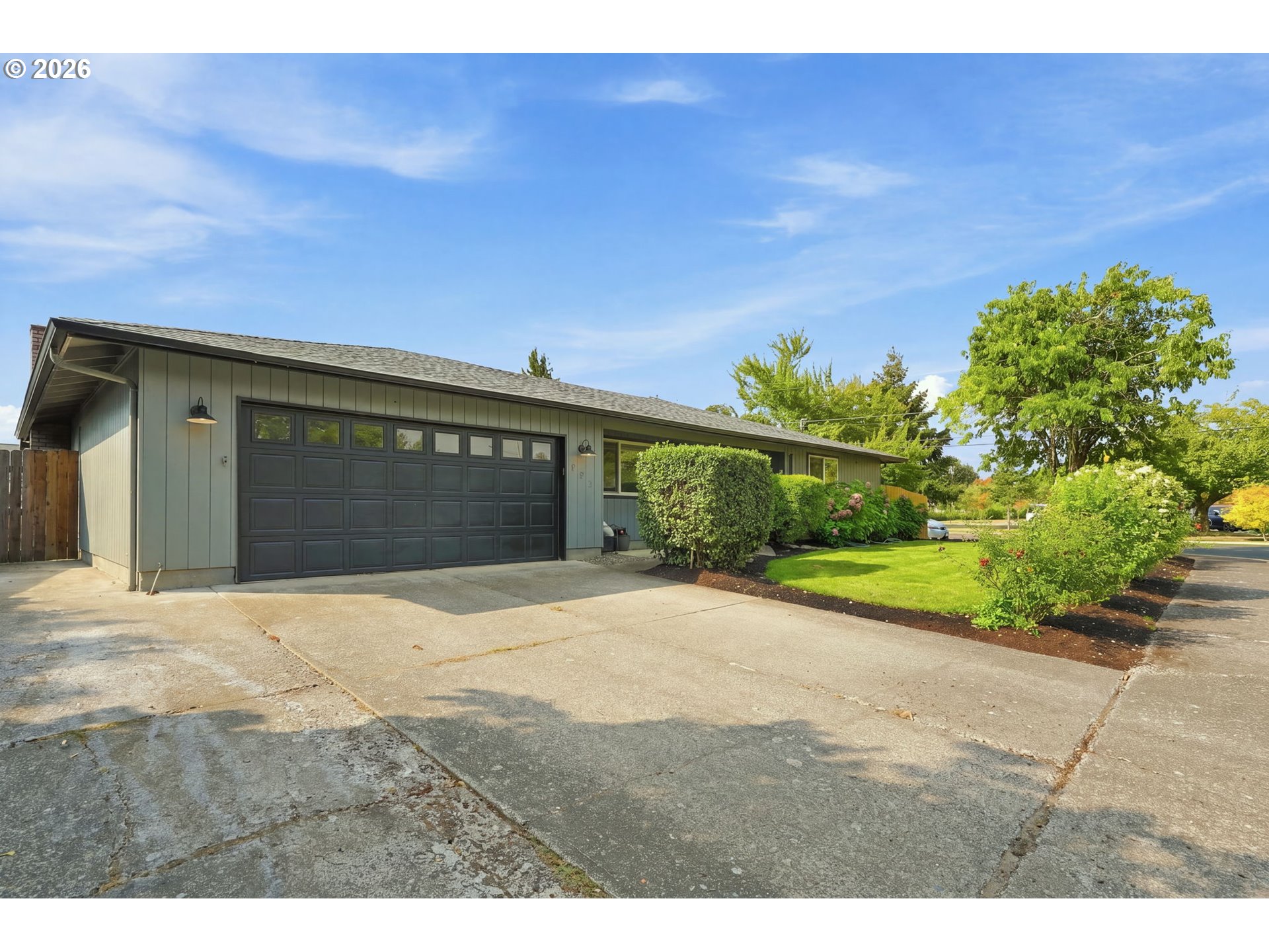 992 Travis Ave, Eugene, OR 97404 — photo 3