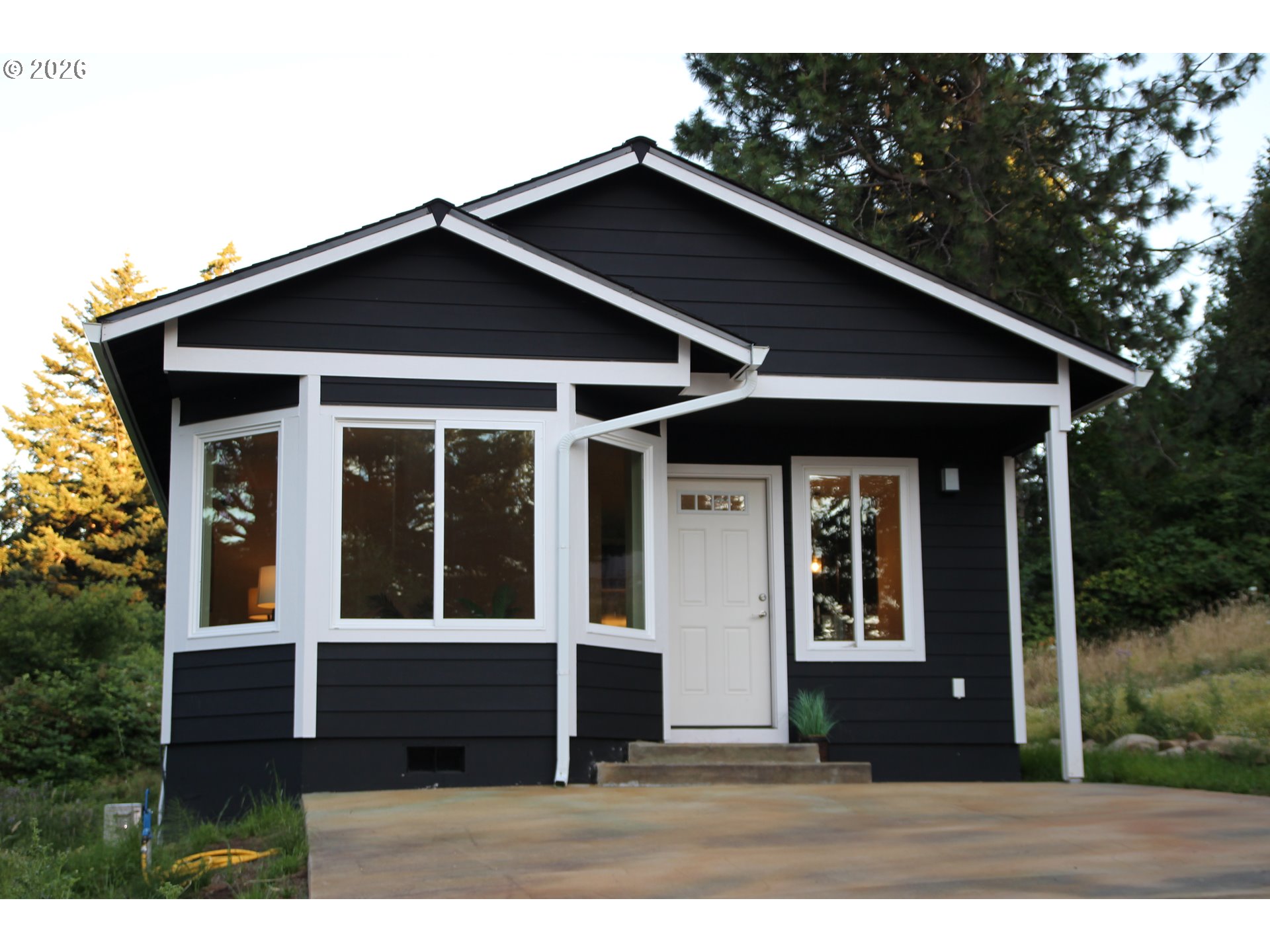 201 NW Maple Alameda — photo
