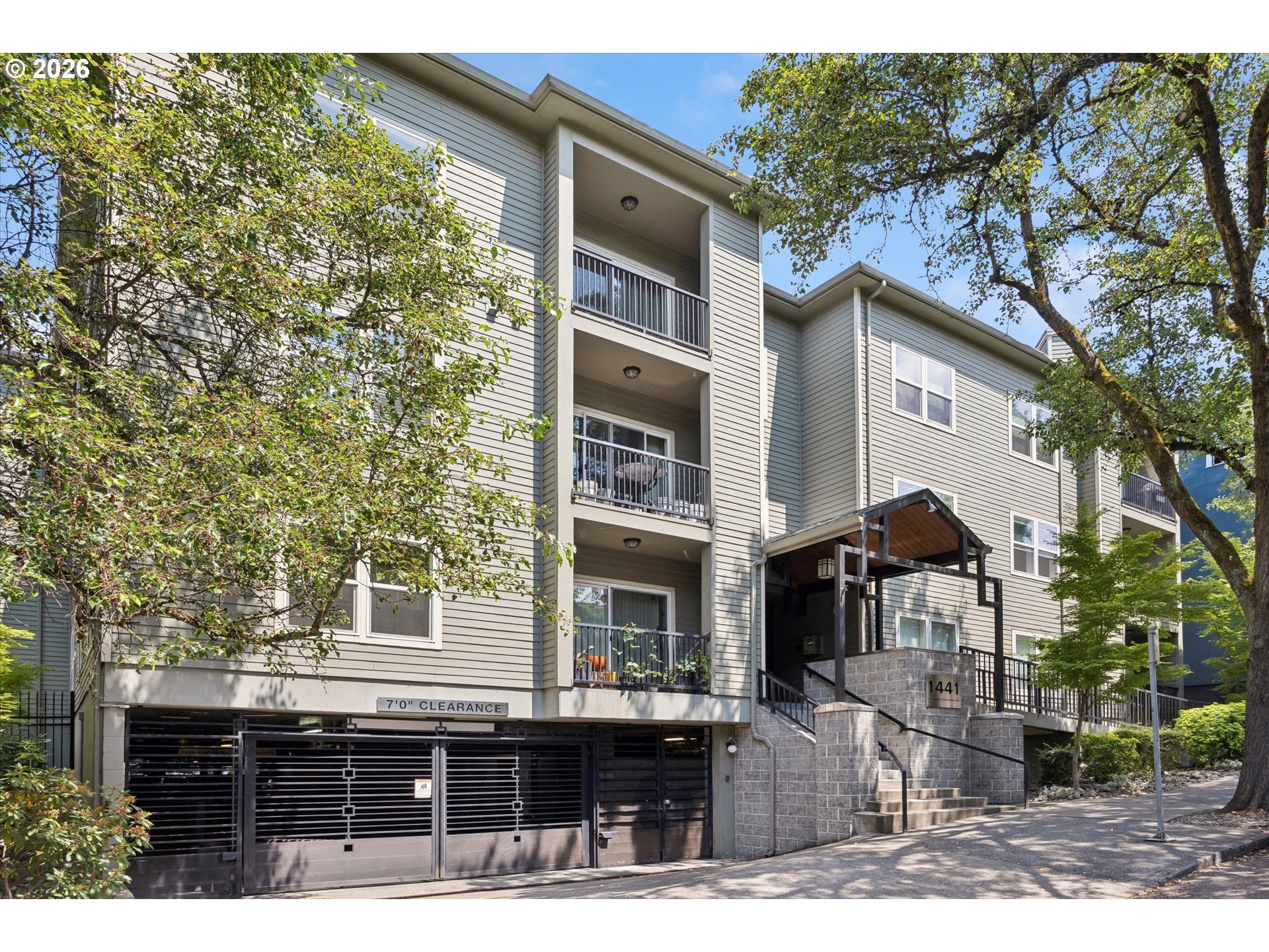 1441 SW Clay St 210 — photo