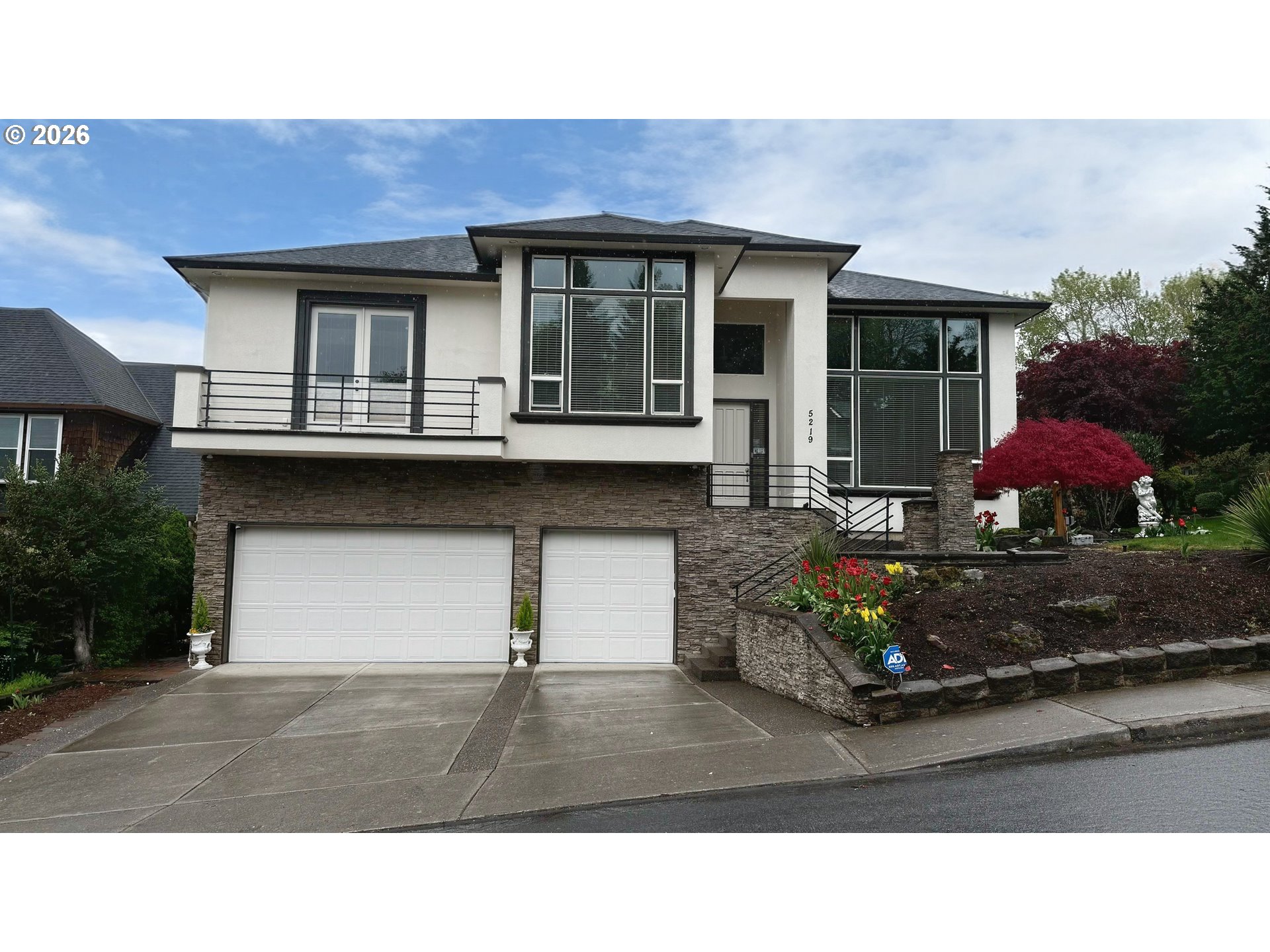 5219 NW Fernridge Dr — photo