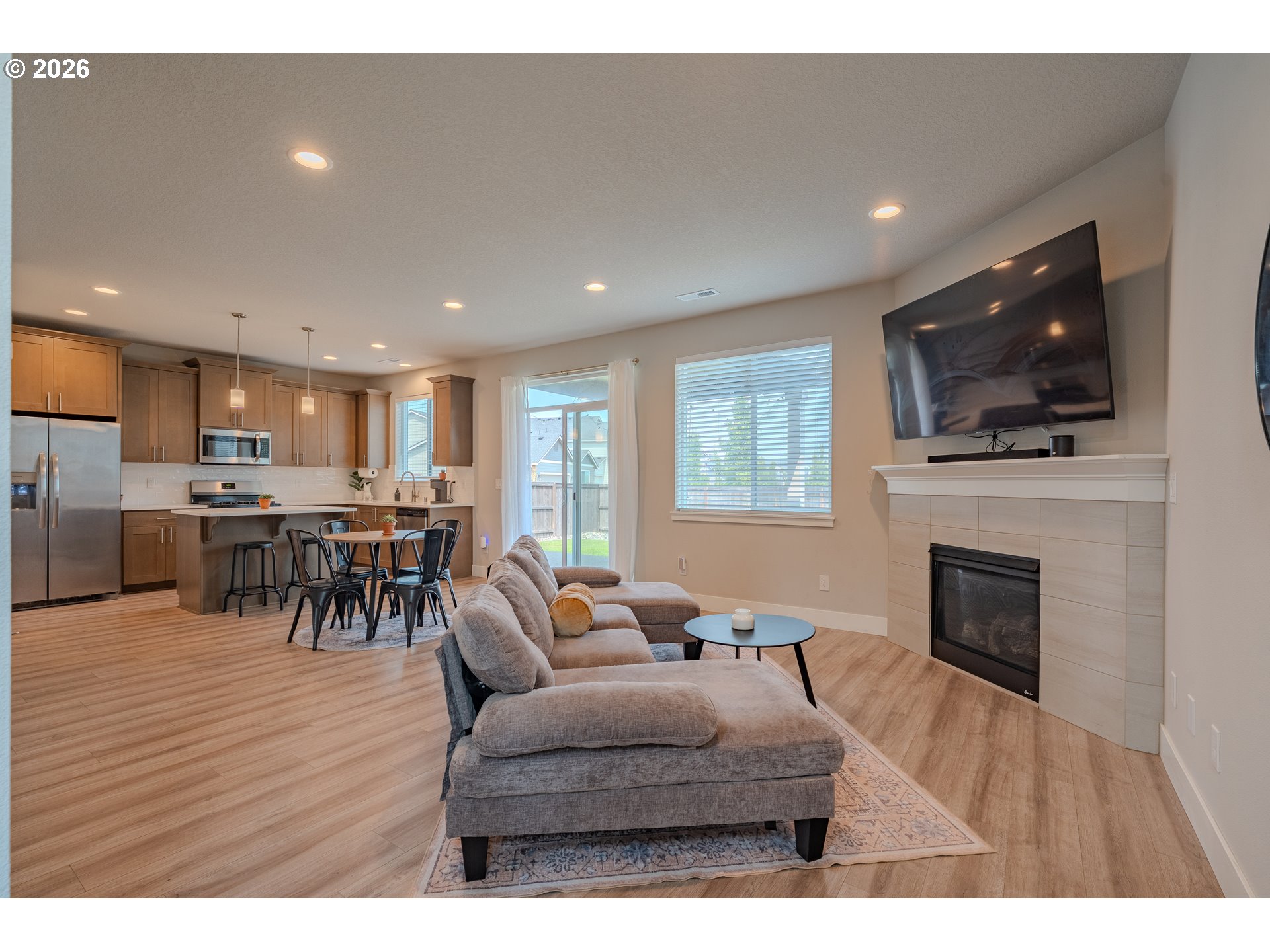 8738 N 1st St, Ridgefield, WA 98642 — photo 2