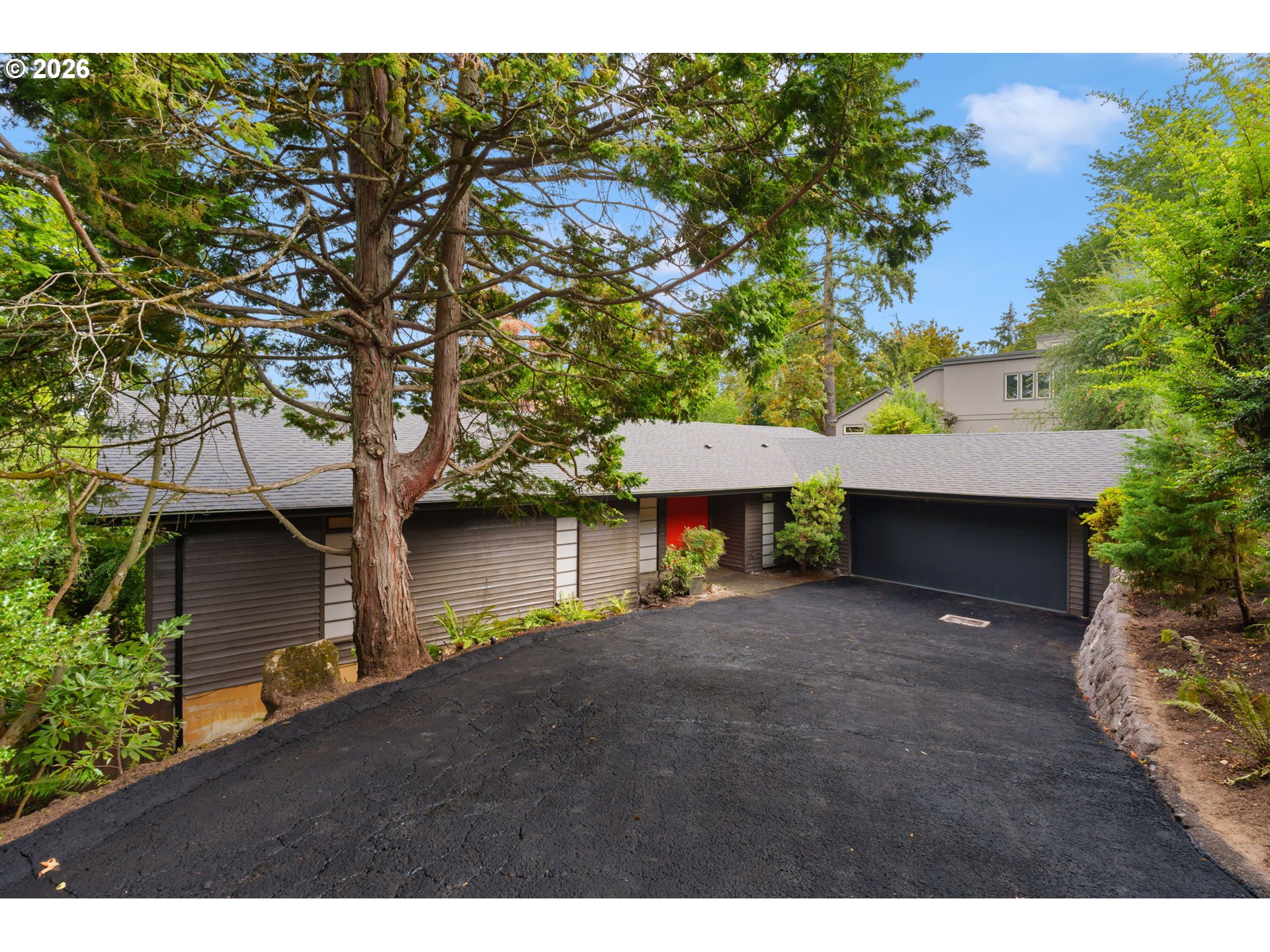 2591 Overlook Dr — photo