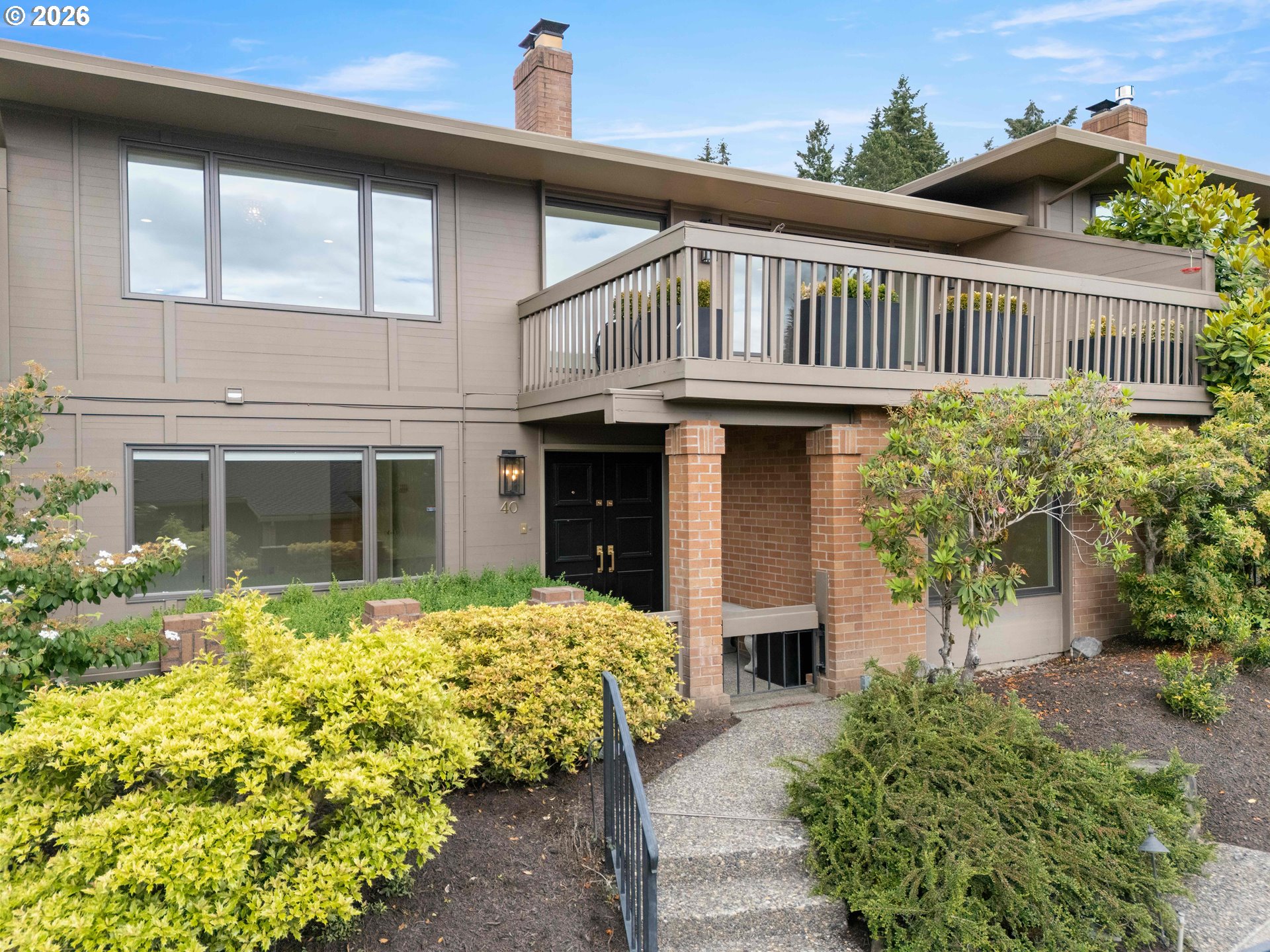 40 Condolea Ct — photo
