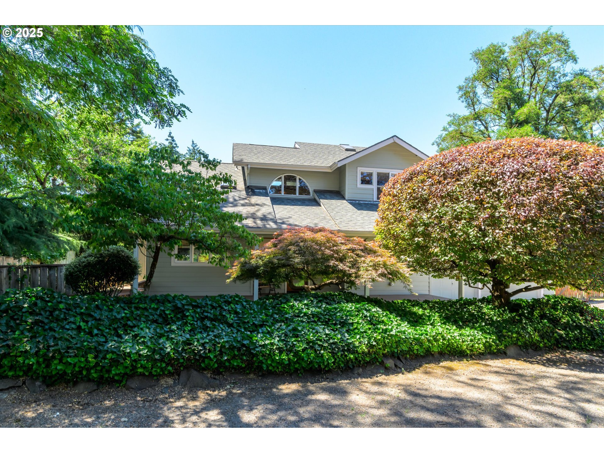 820 Park Ter, Eugene, OR 97404 — photo 2