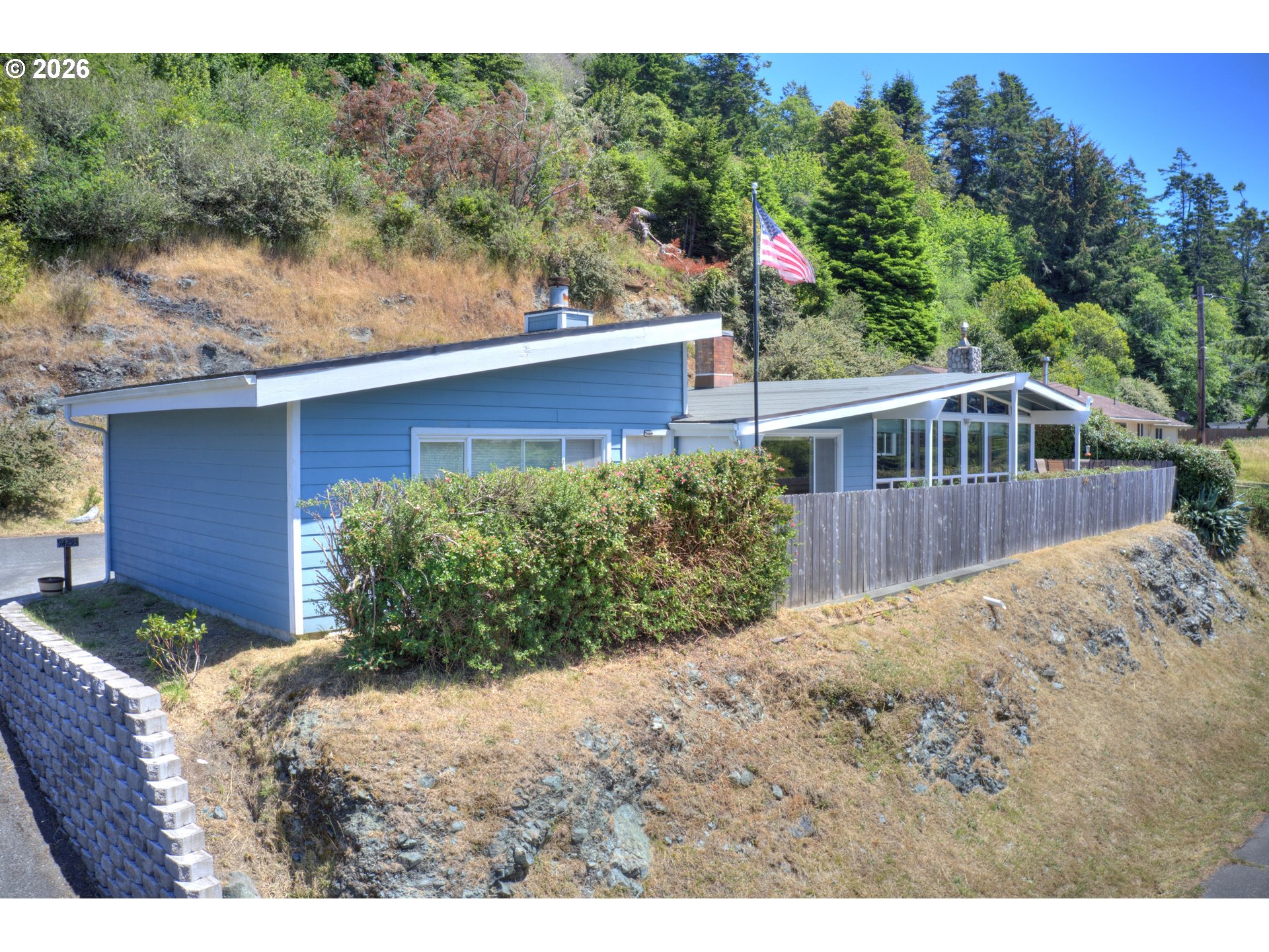 94293 June St — photo
