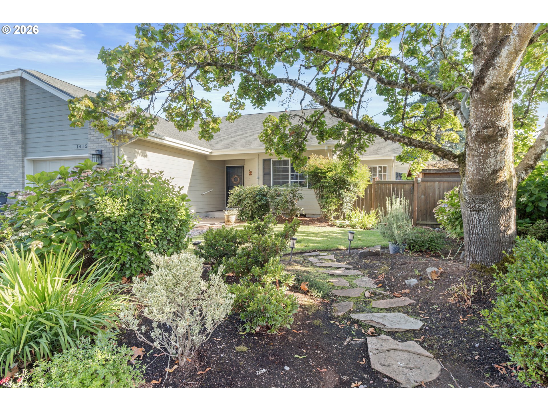 1415 Gilham Rd, Eugene, OR 97401 — photo 2