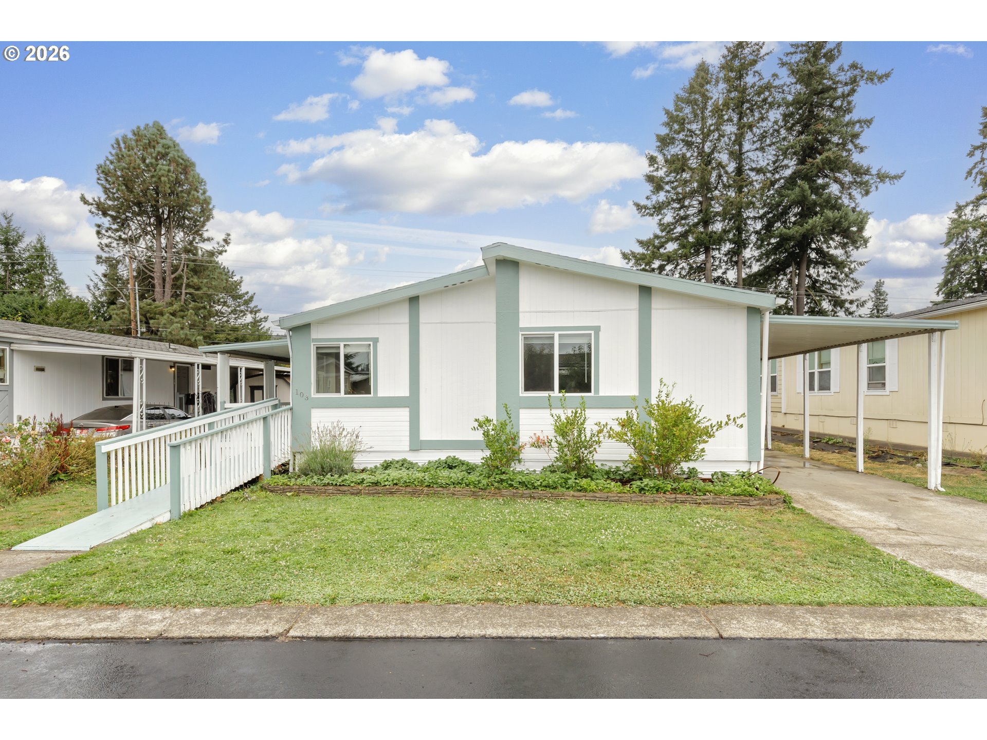 12450 SW Fischer Rd 103 — photo