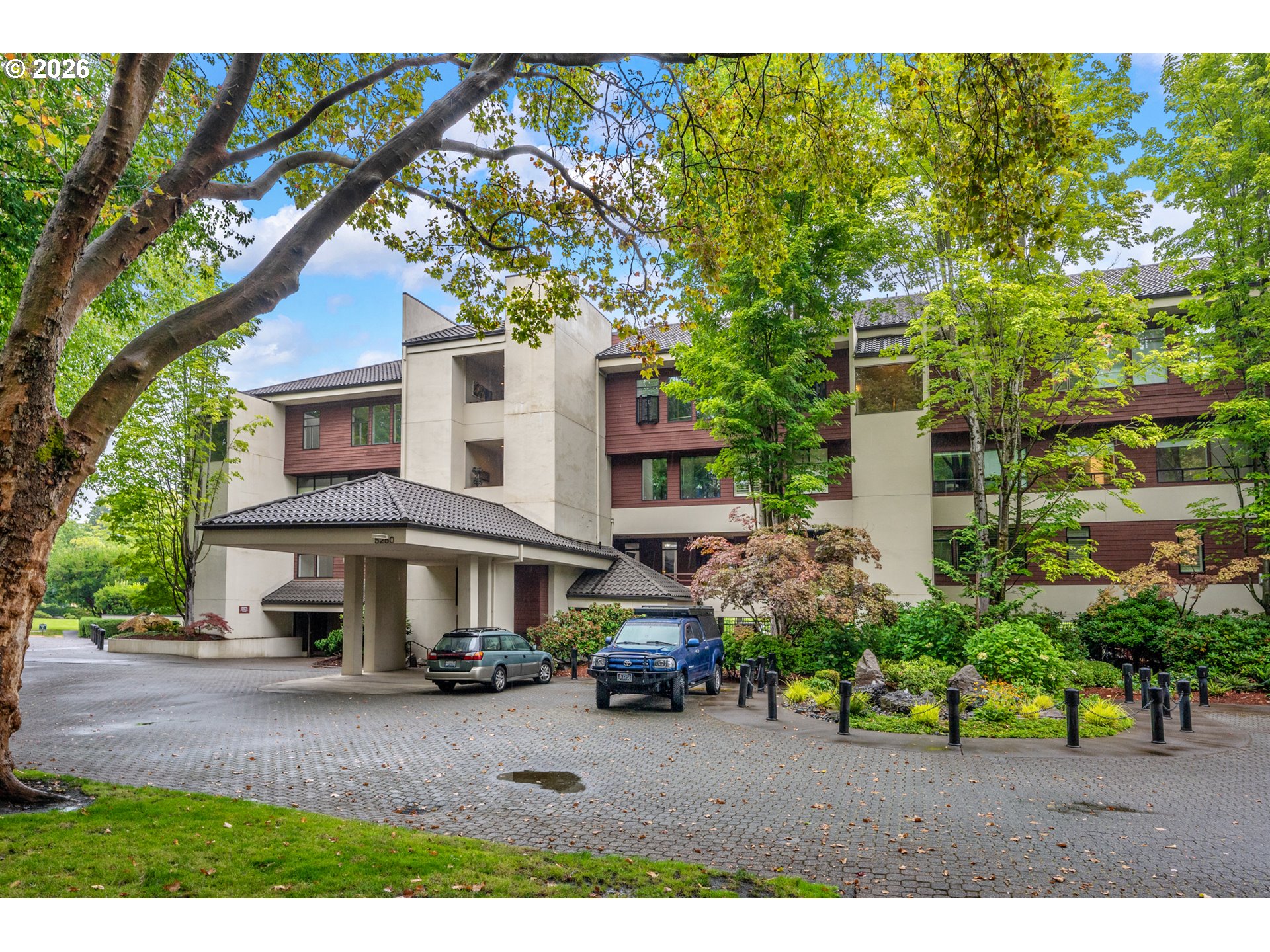 5250 S Landing Square Dr — photo