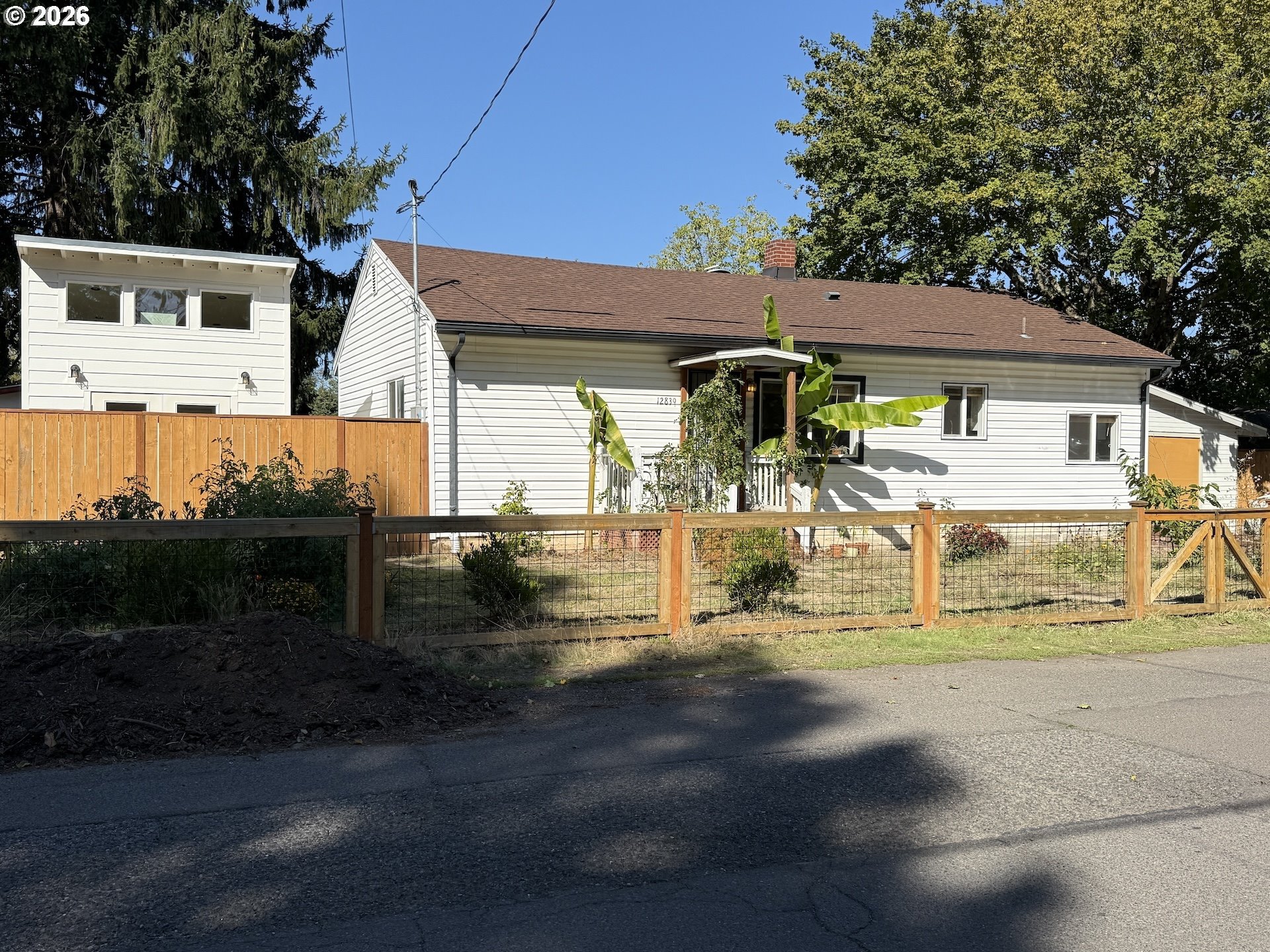 12839 SE Raymond St — photo