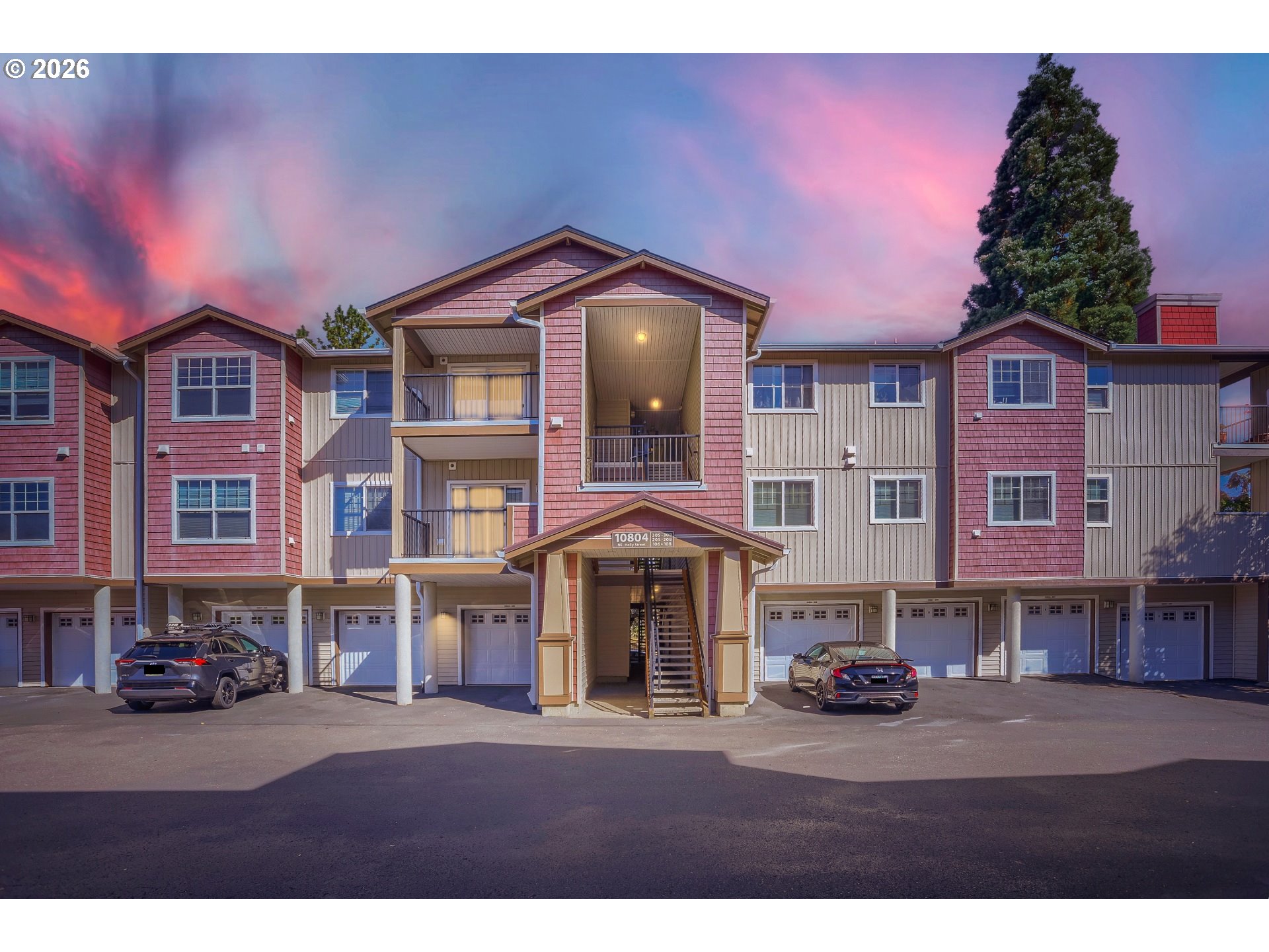 10804 NE Holly St — photo