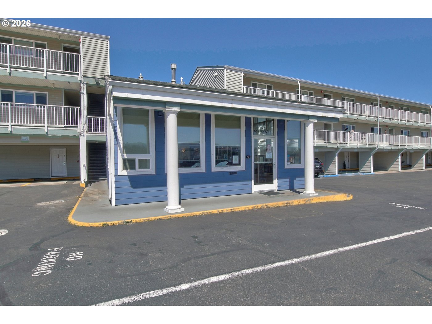 171 SW Highway 101 — photo