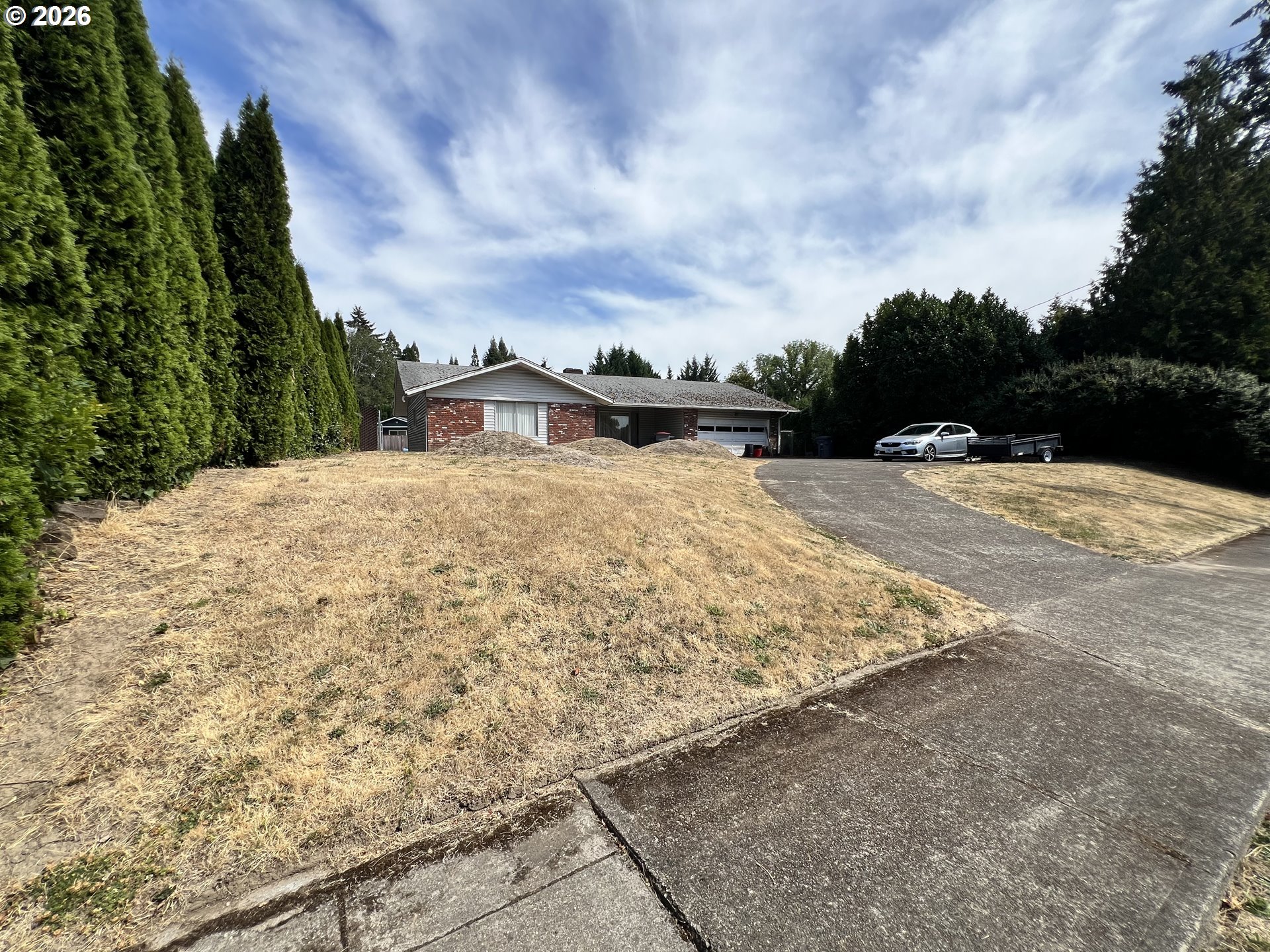 310 SE Dayton Ave — photo