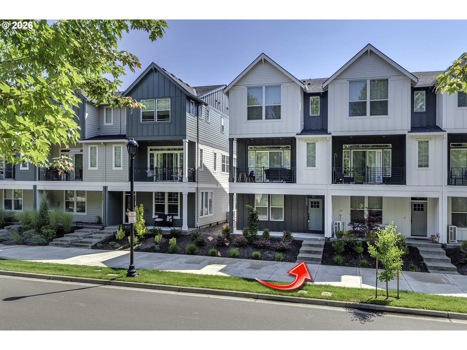 3382 SE Brookwood Ave — photo