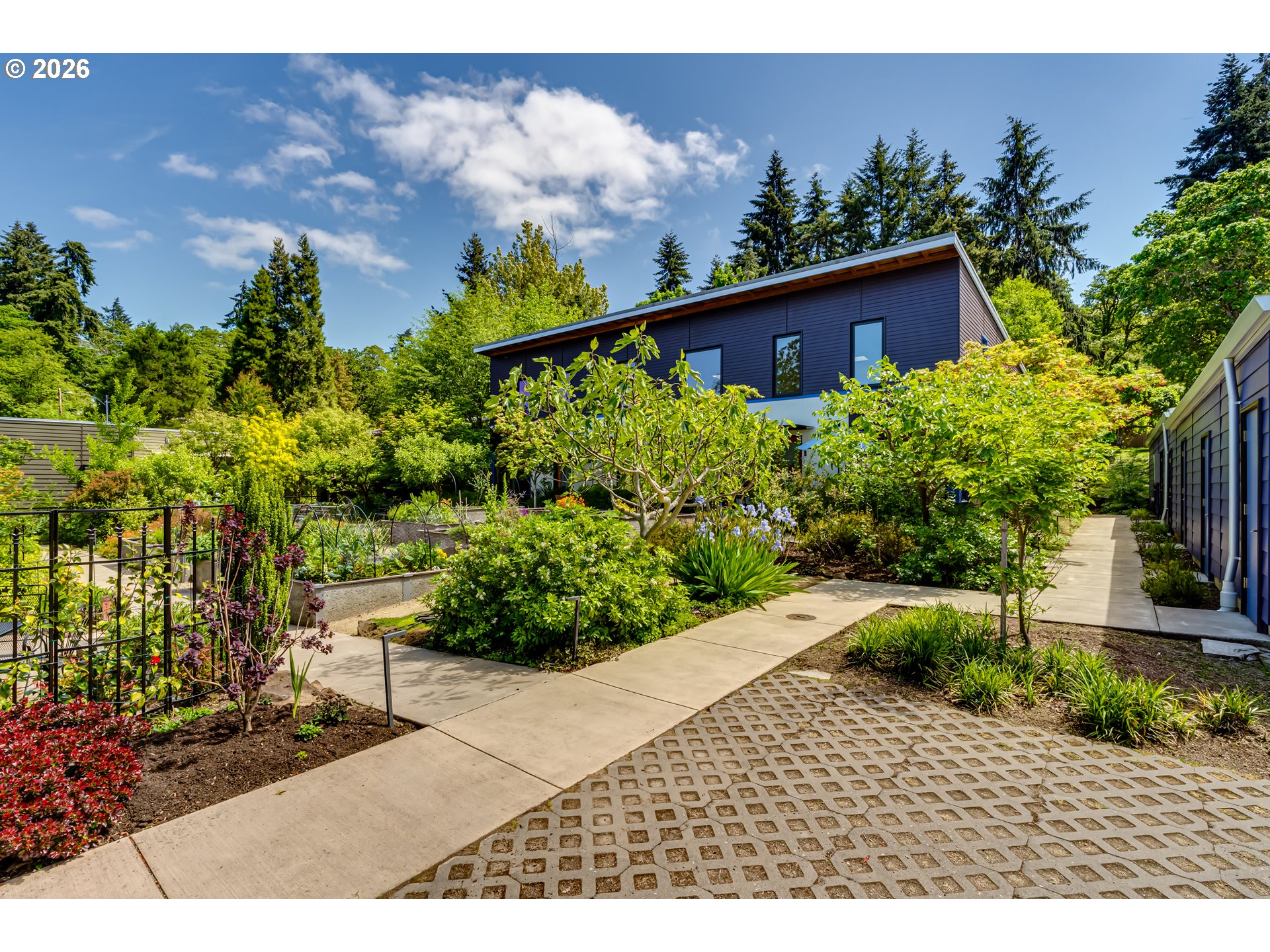 2863 Friendly St, Eugene, OR 97405 — photo 3