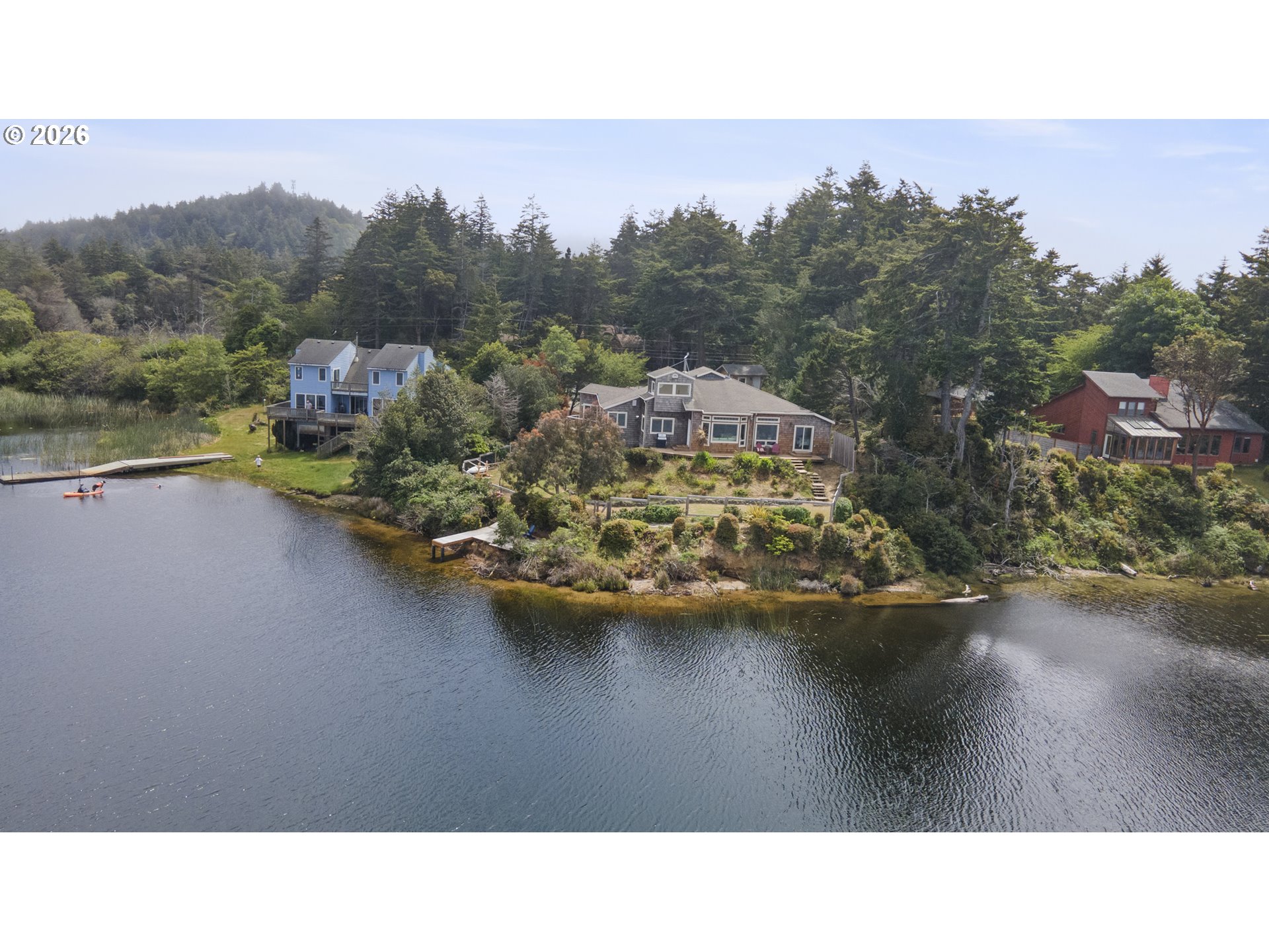 1008 Lakeshore Dr — photo