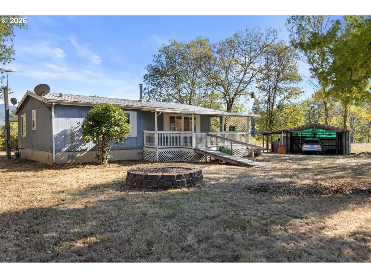 5300 Riddle By Pass Rd, Riddle, OR 97469 — photo 2