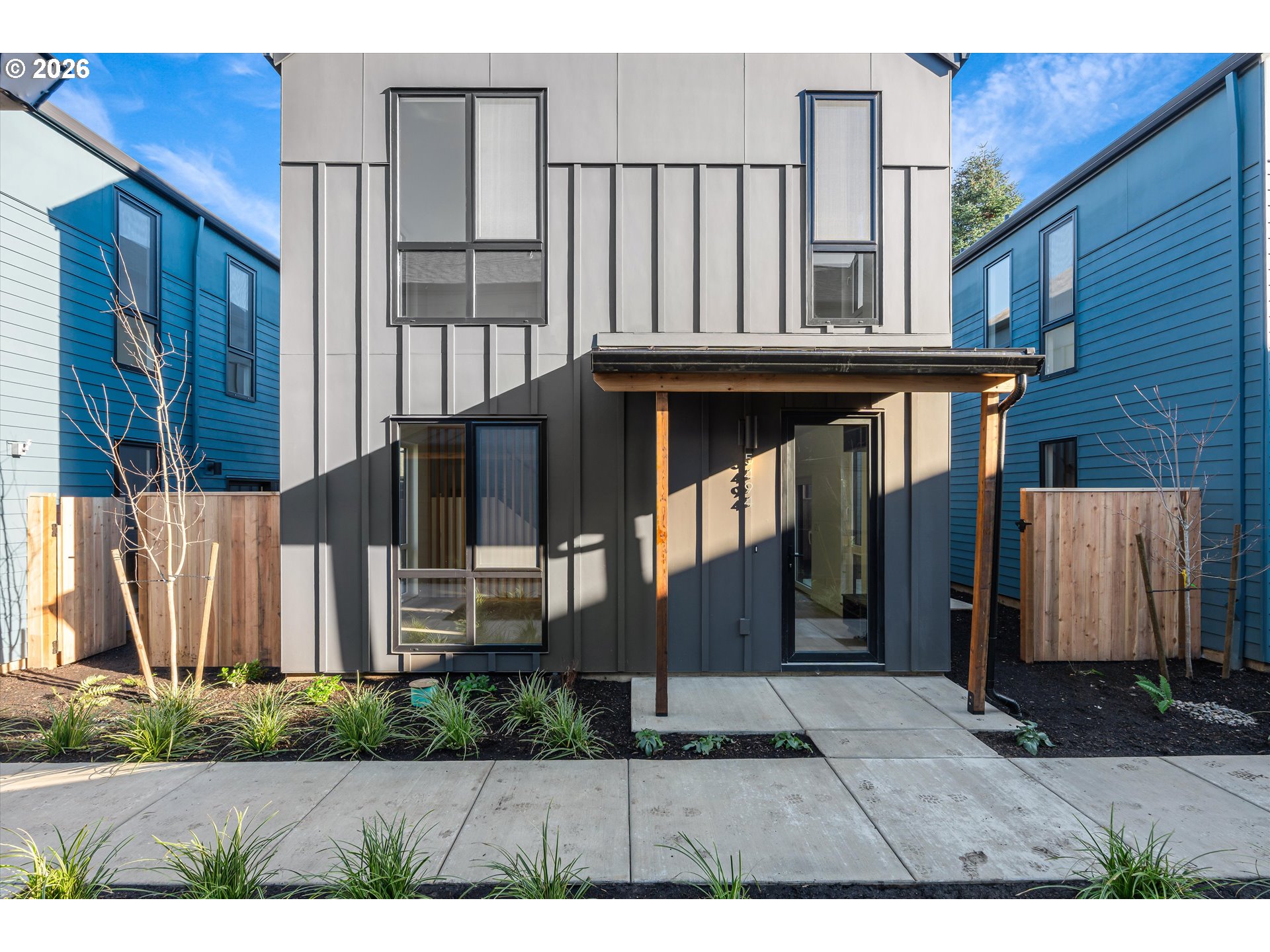 5494 SE Boise St — photo