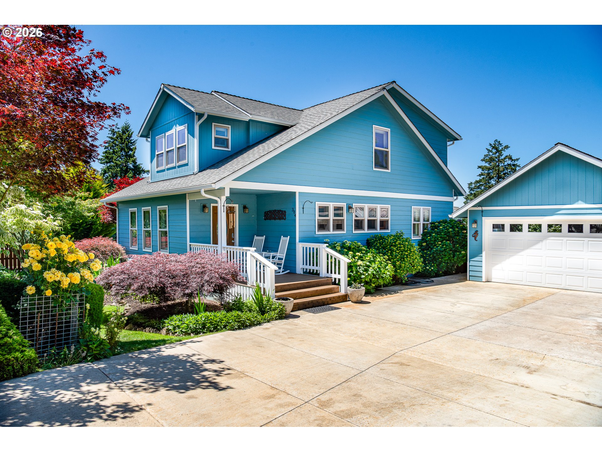 384 Edgeview Dr — photo