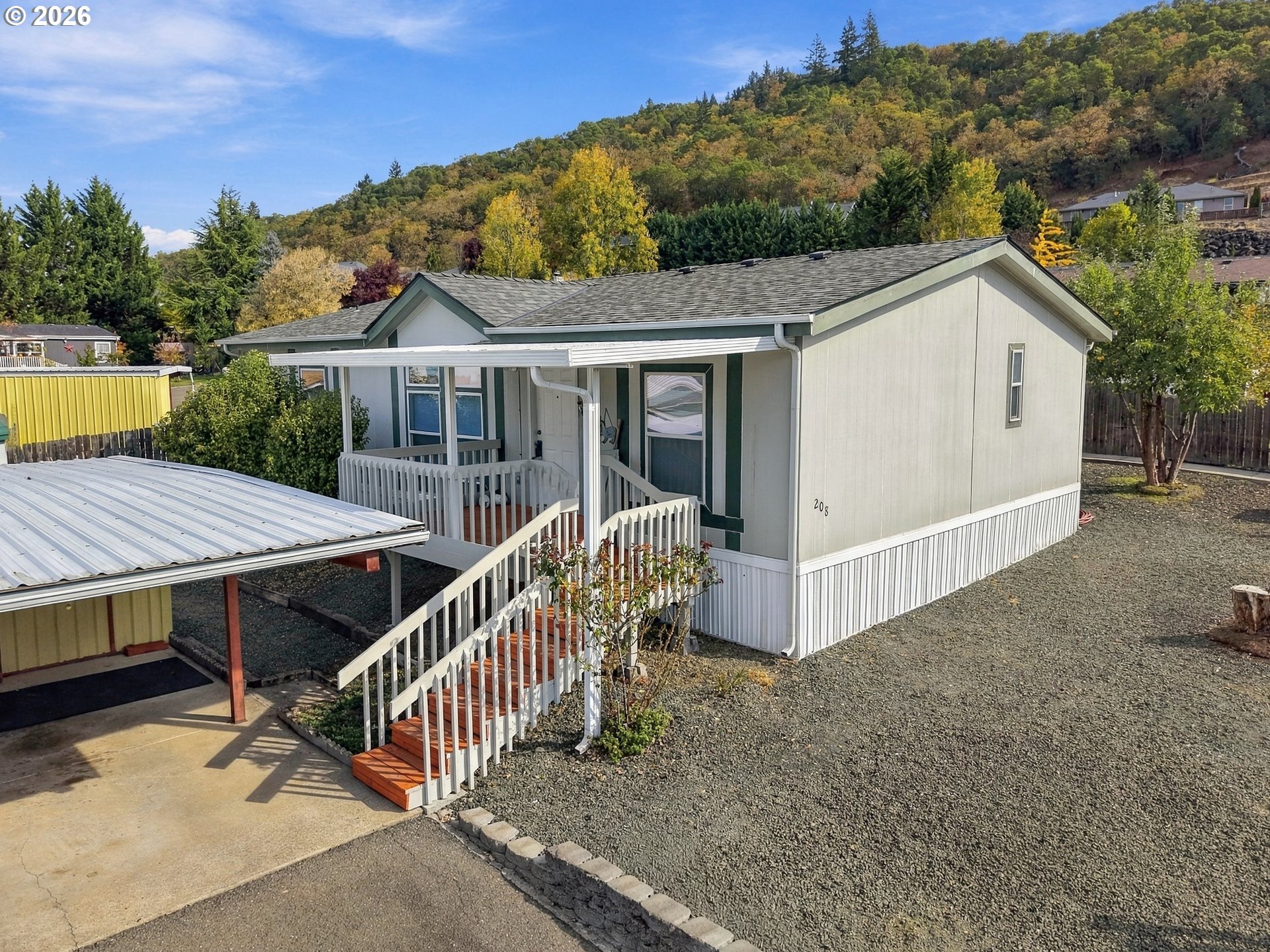 208 Zachary Dr — photo