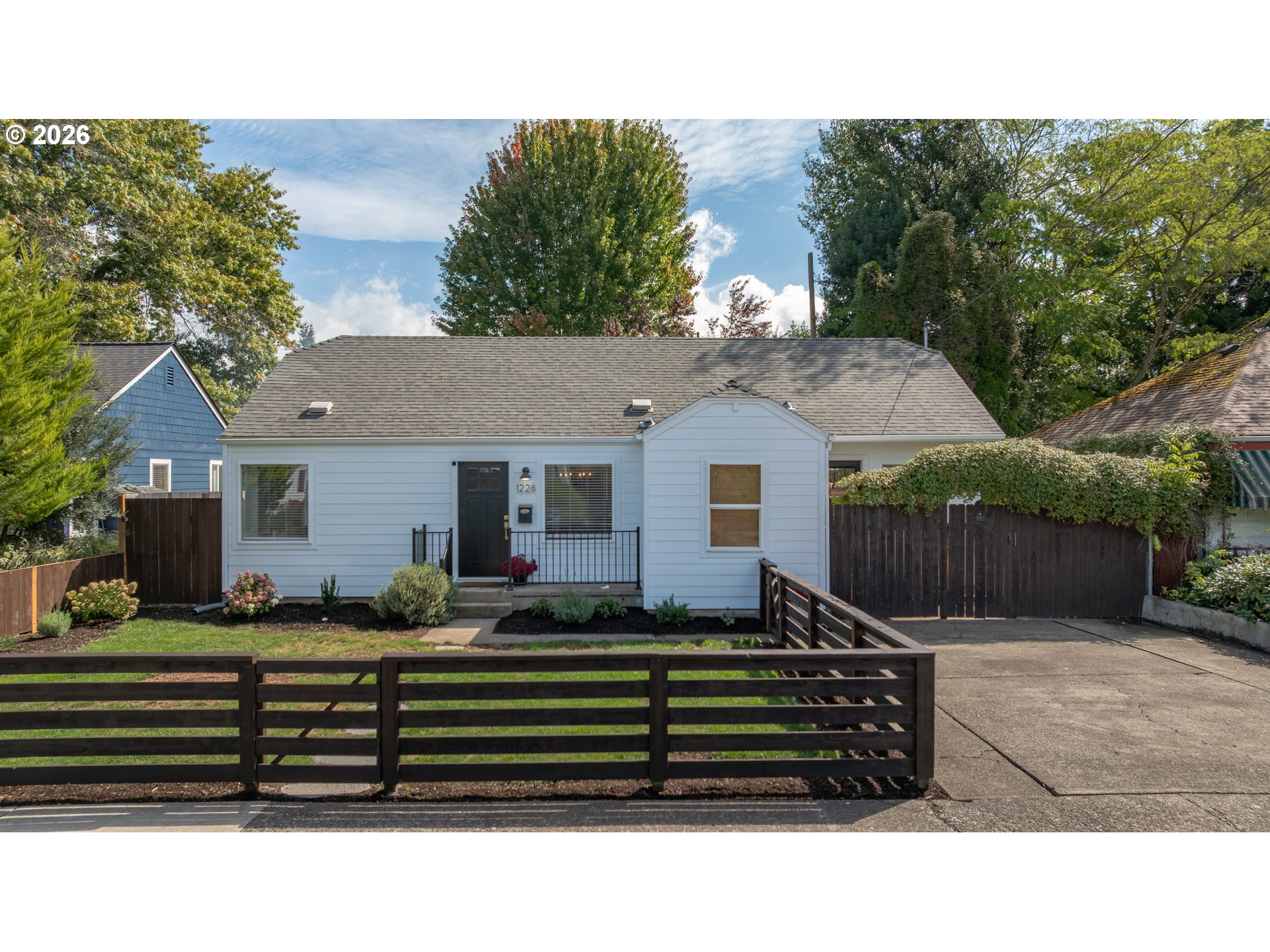 1228 NW Cedar St — photo