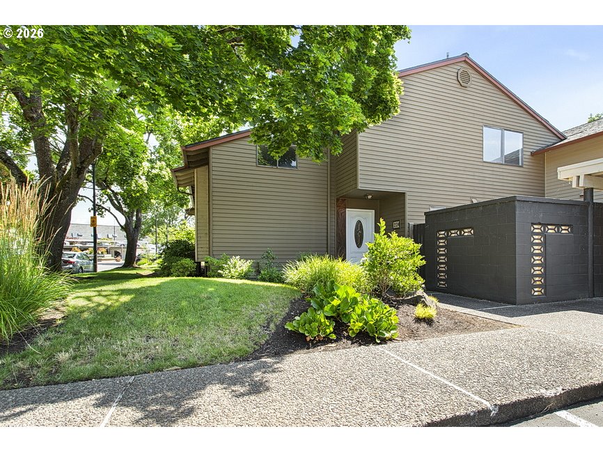 224 N Hayden Bay Dr — photo