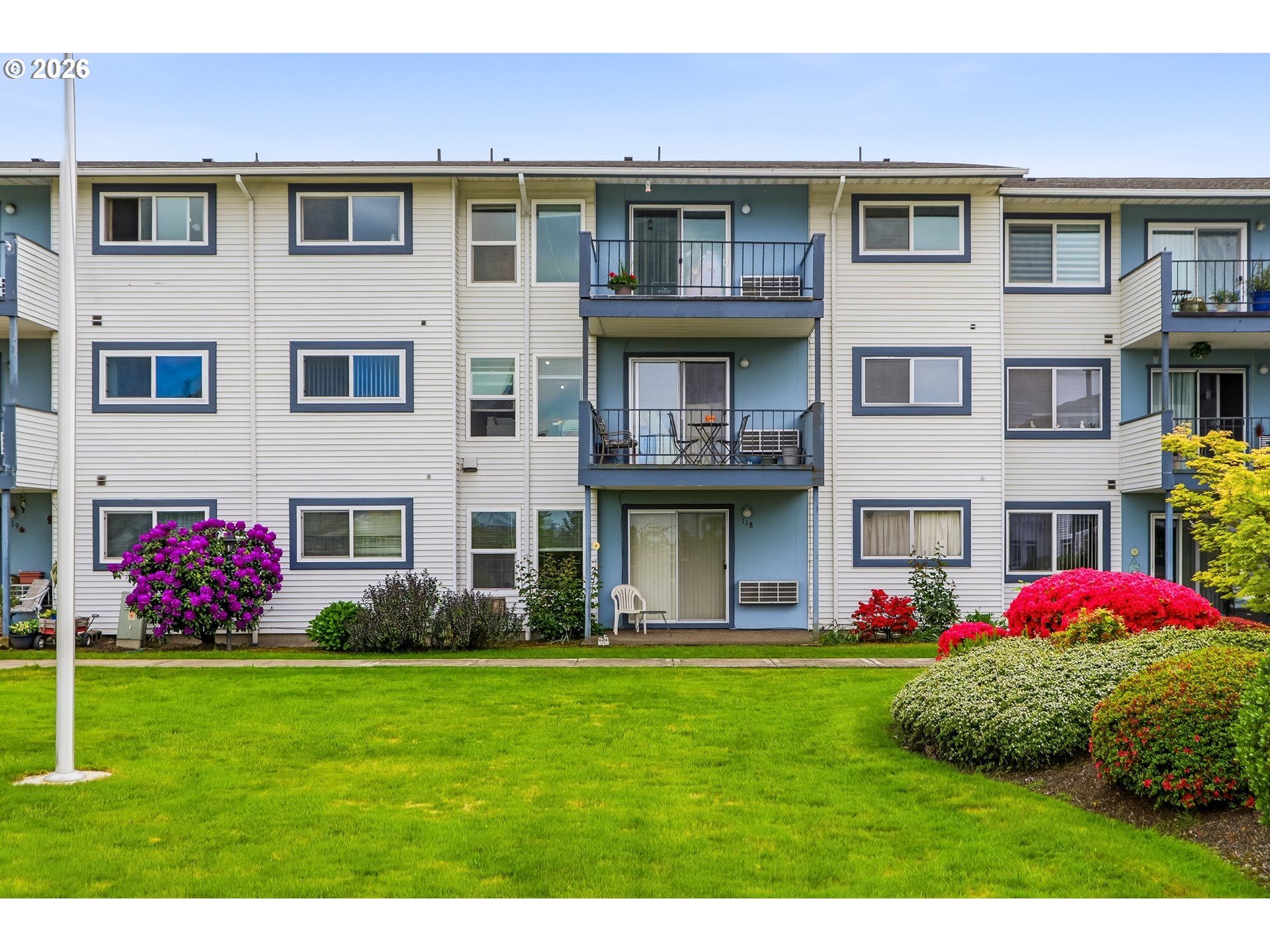 950 Evergreen Rd 318 — photo