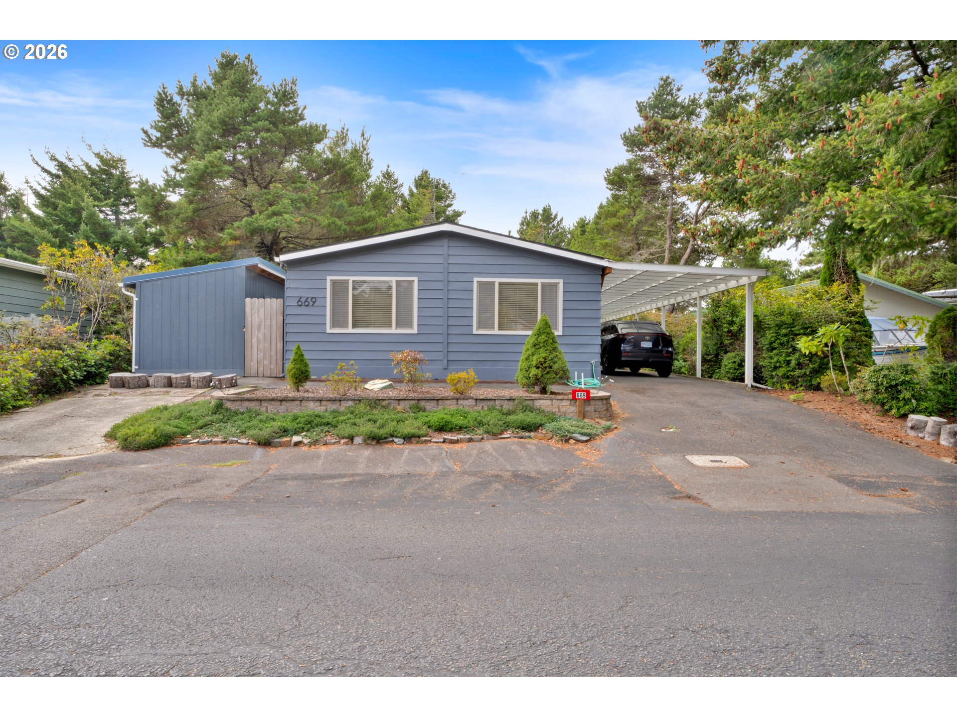 1601 Rhododendron Dr 669 — photo