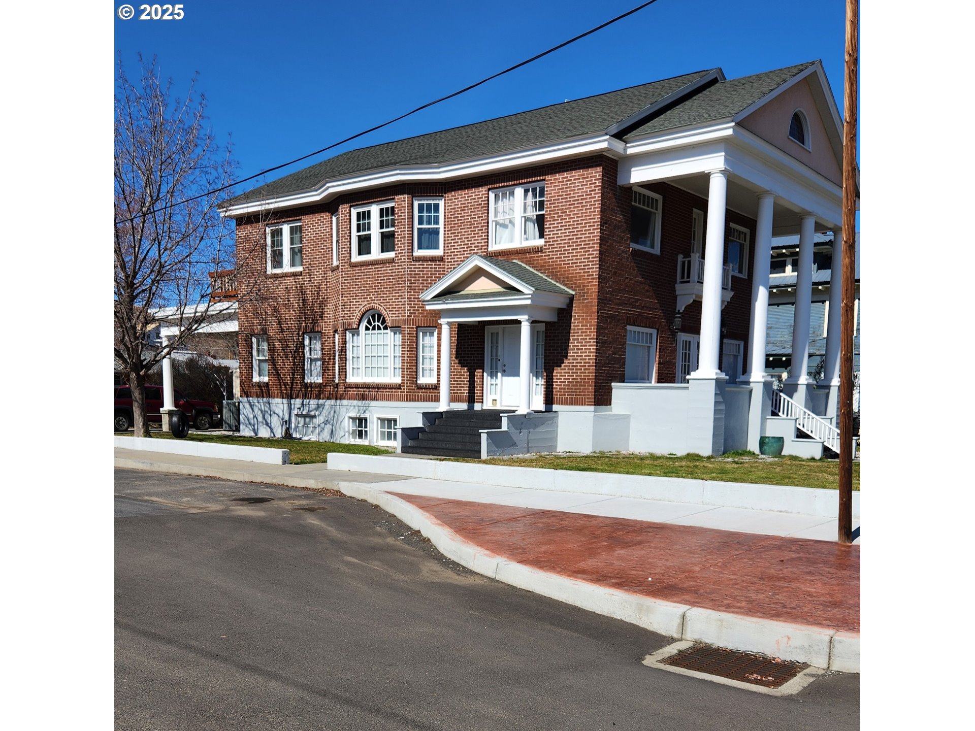 315 N Gale St — photo