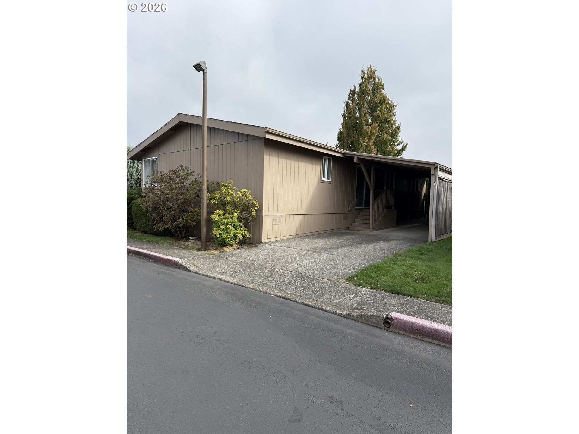 1949 SE Palmquist Unit 89 — photo