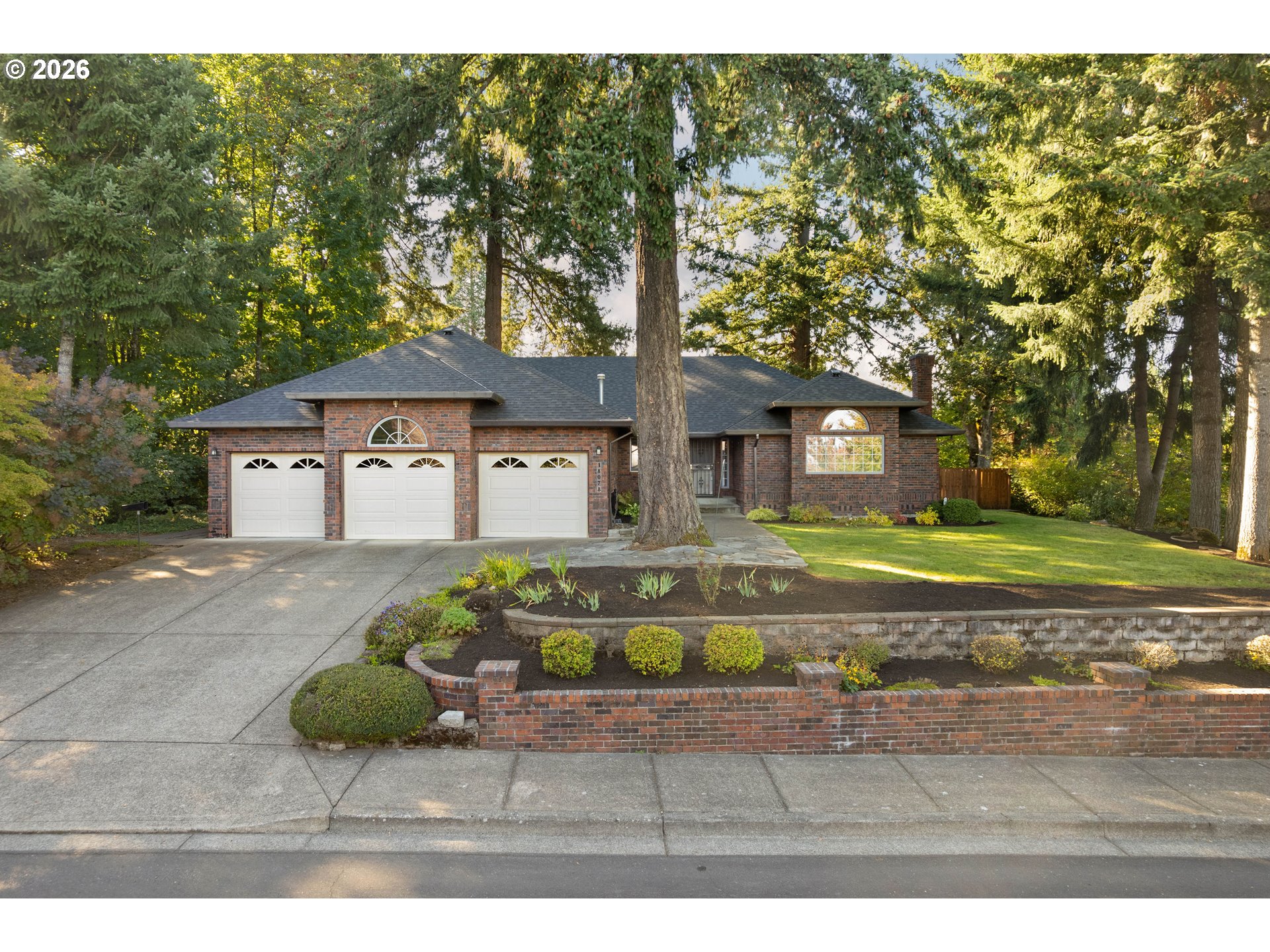 18078 Crest Ct — photo