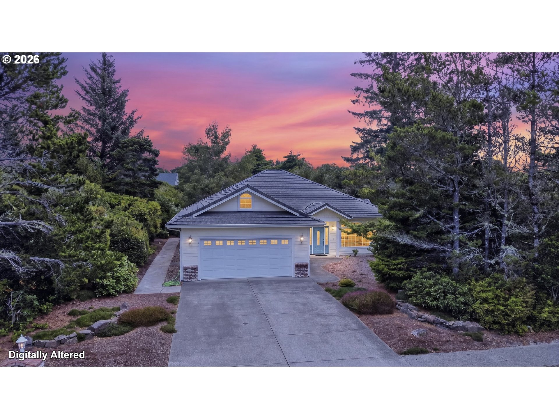 131 Shoreline Dr — photo