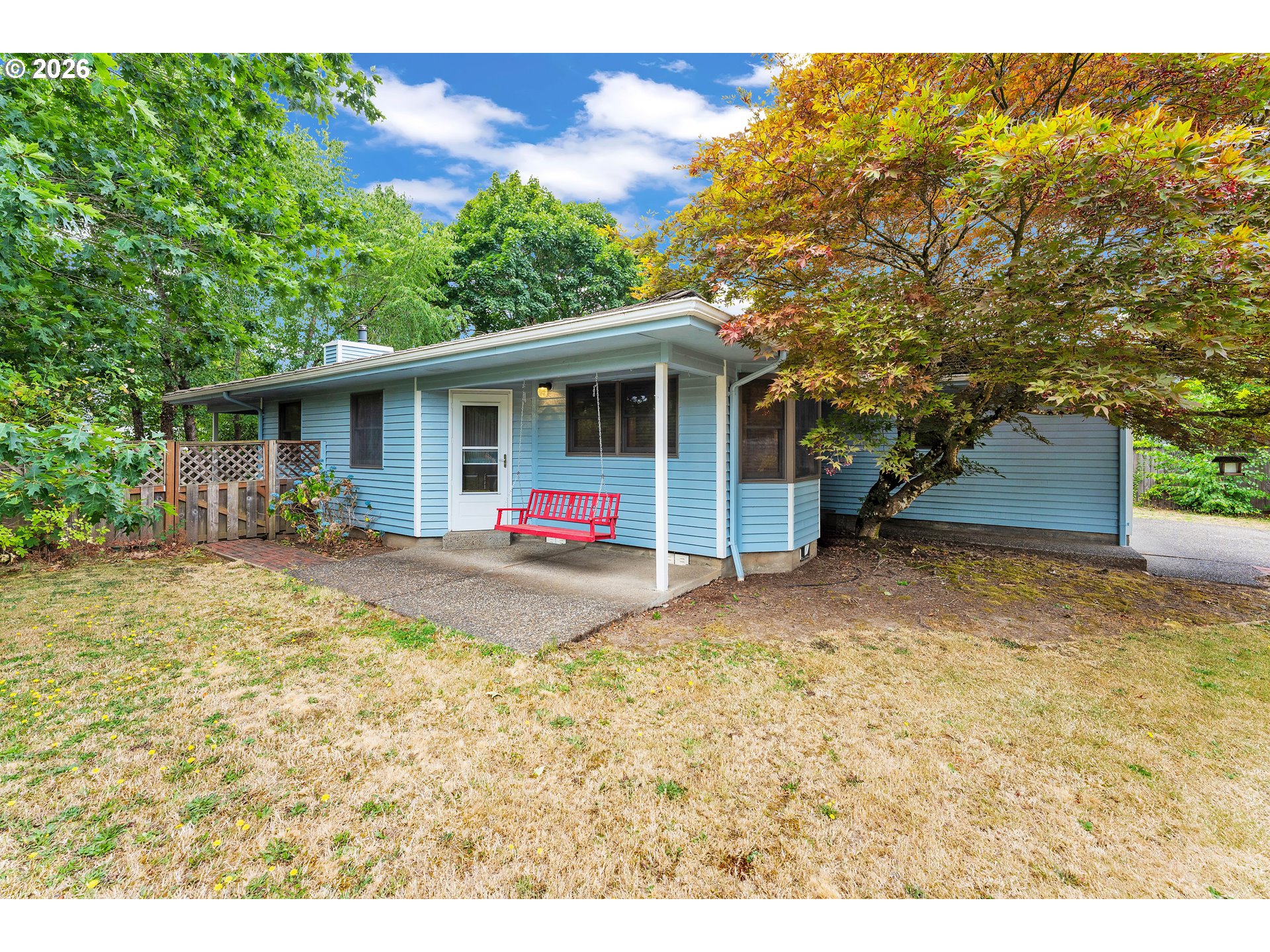 600 E Mountainview Dr — photo