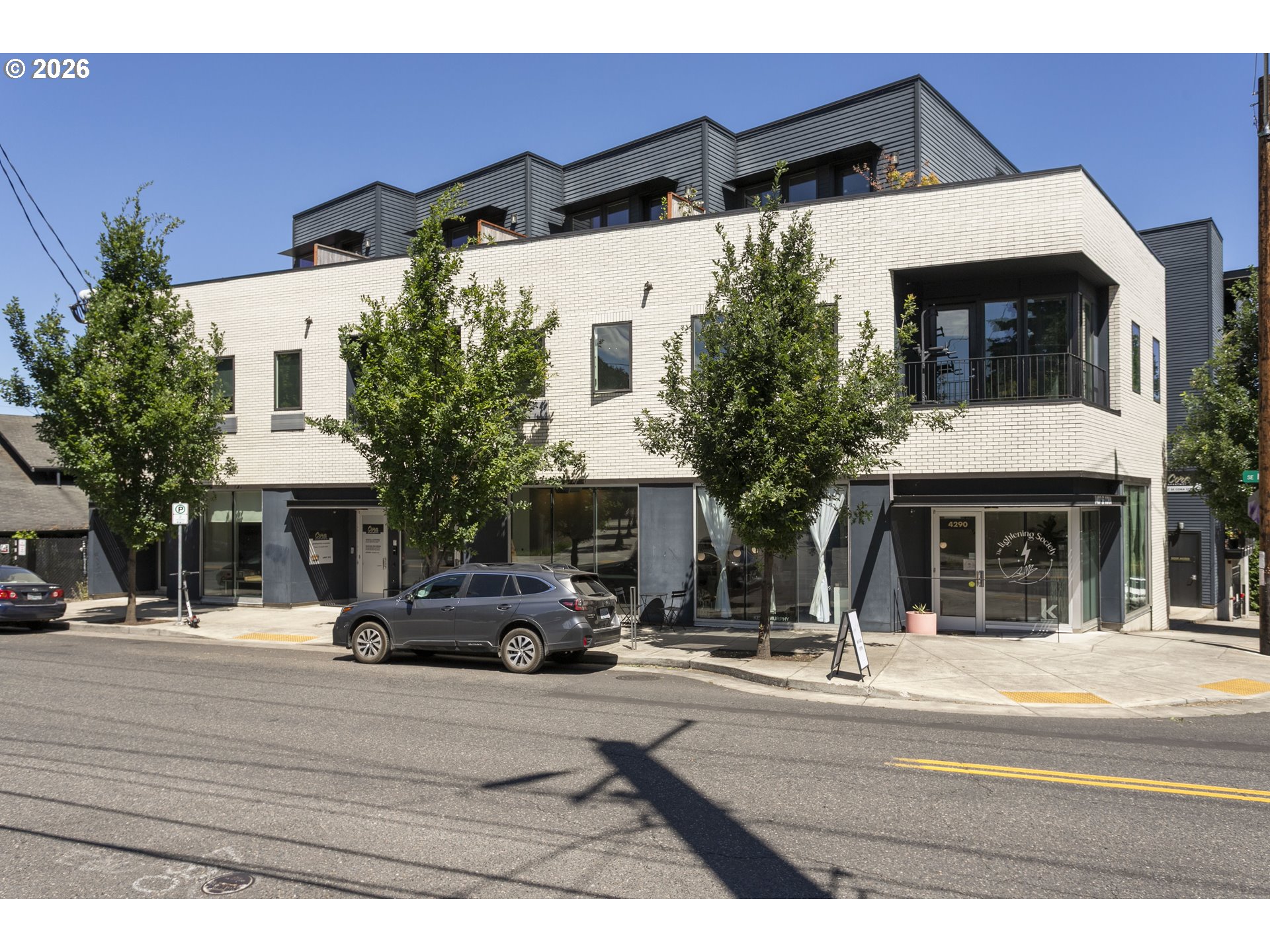1407 SE Cora St — photo