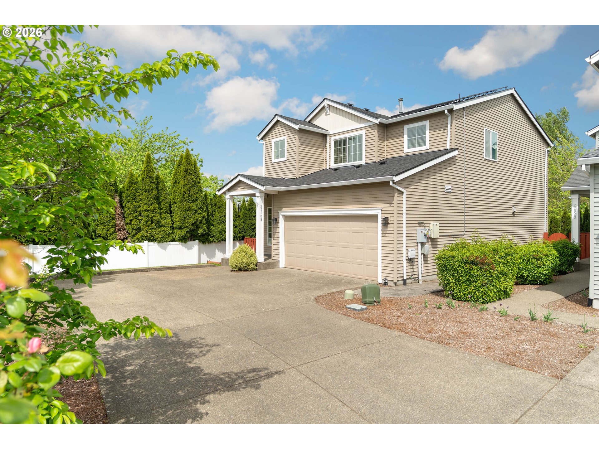 22908 NE Chinook St — photo