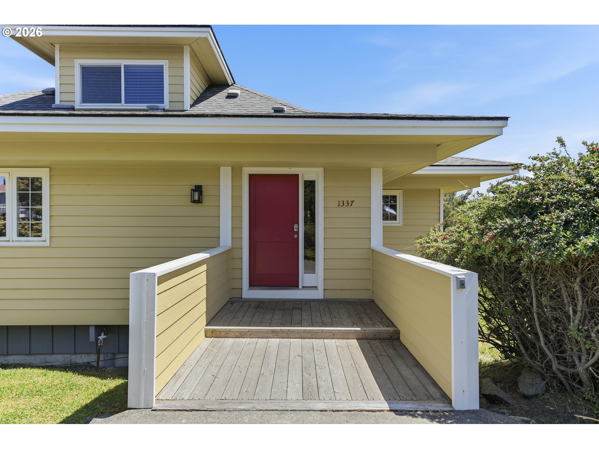 1337 Beach Loop Dr — photo