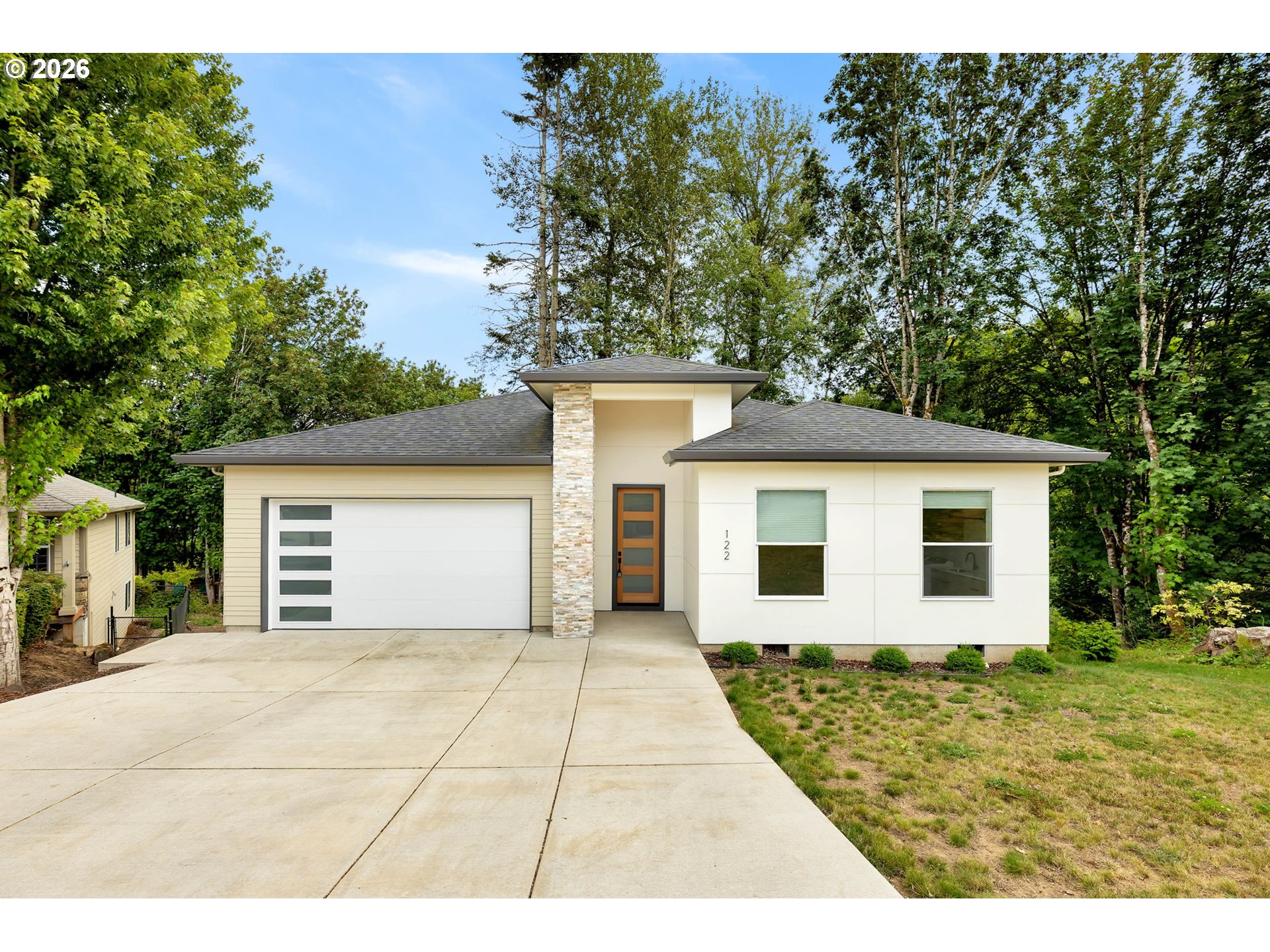 122 Surfview Dr — photo