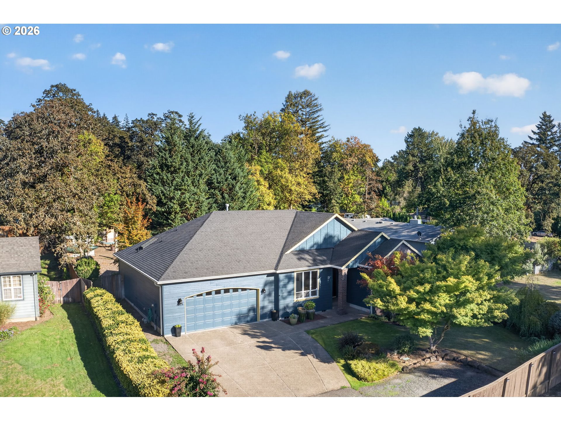 1325 SE Dustin Dr — photo
