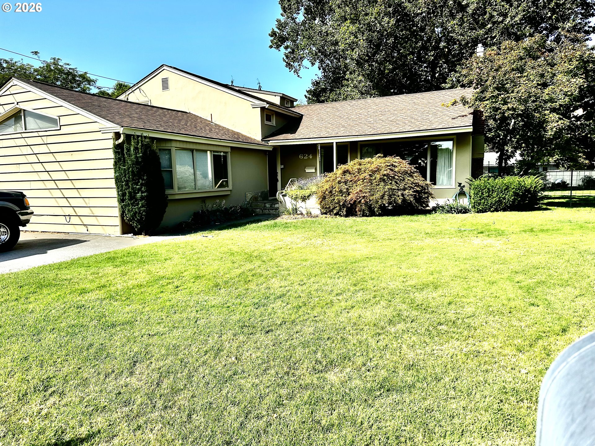 624 Pierce St — photo