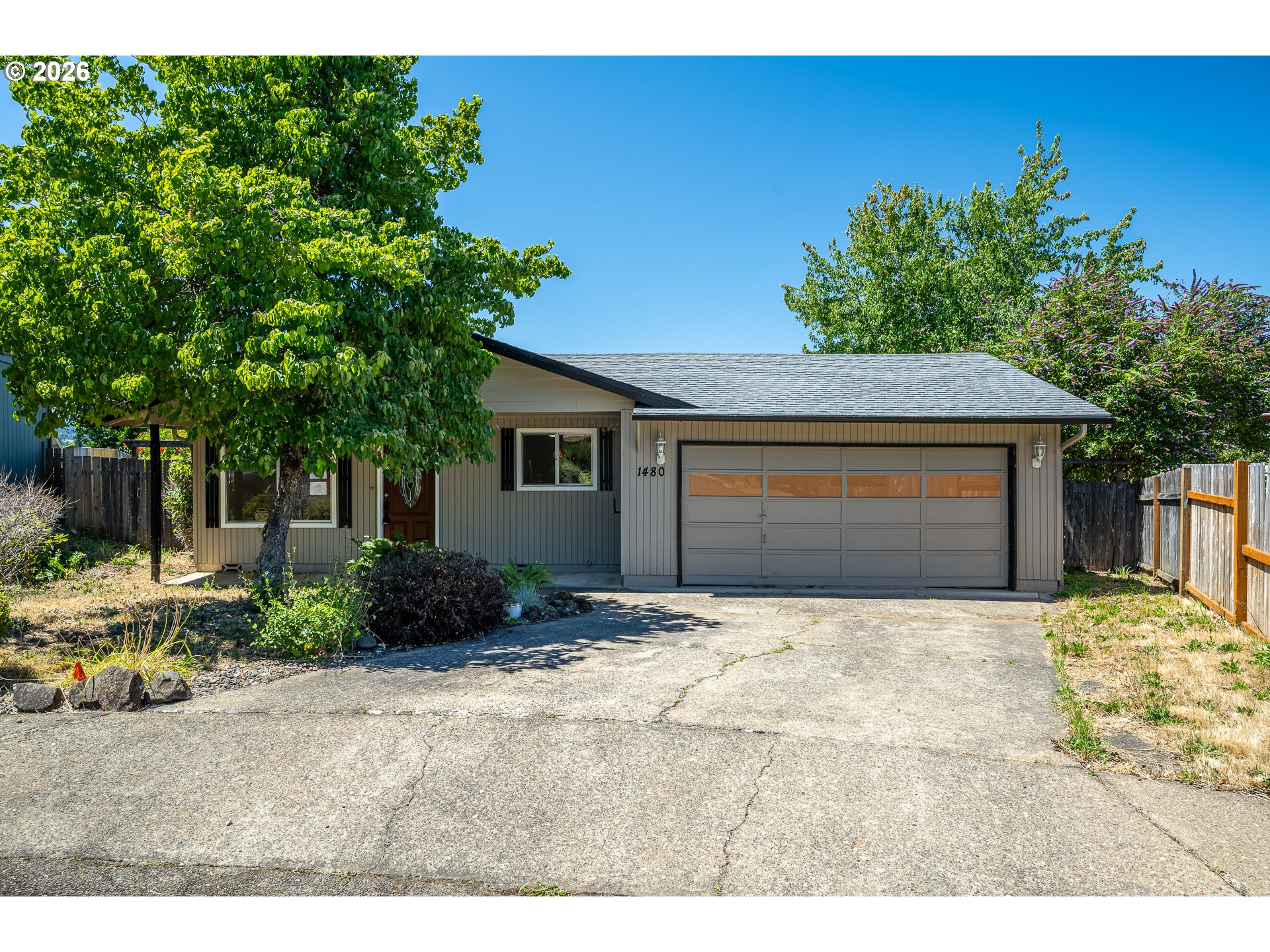 1480 Carobelle Ct — photo