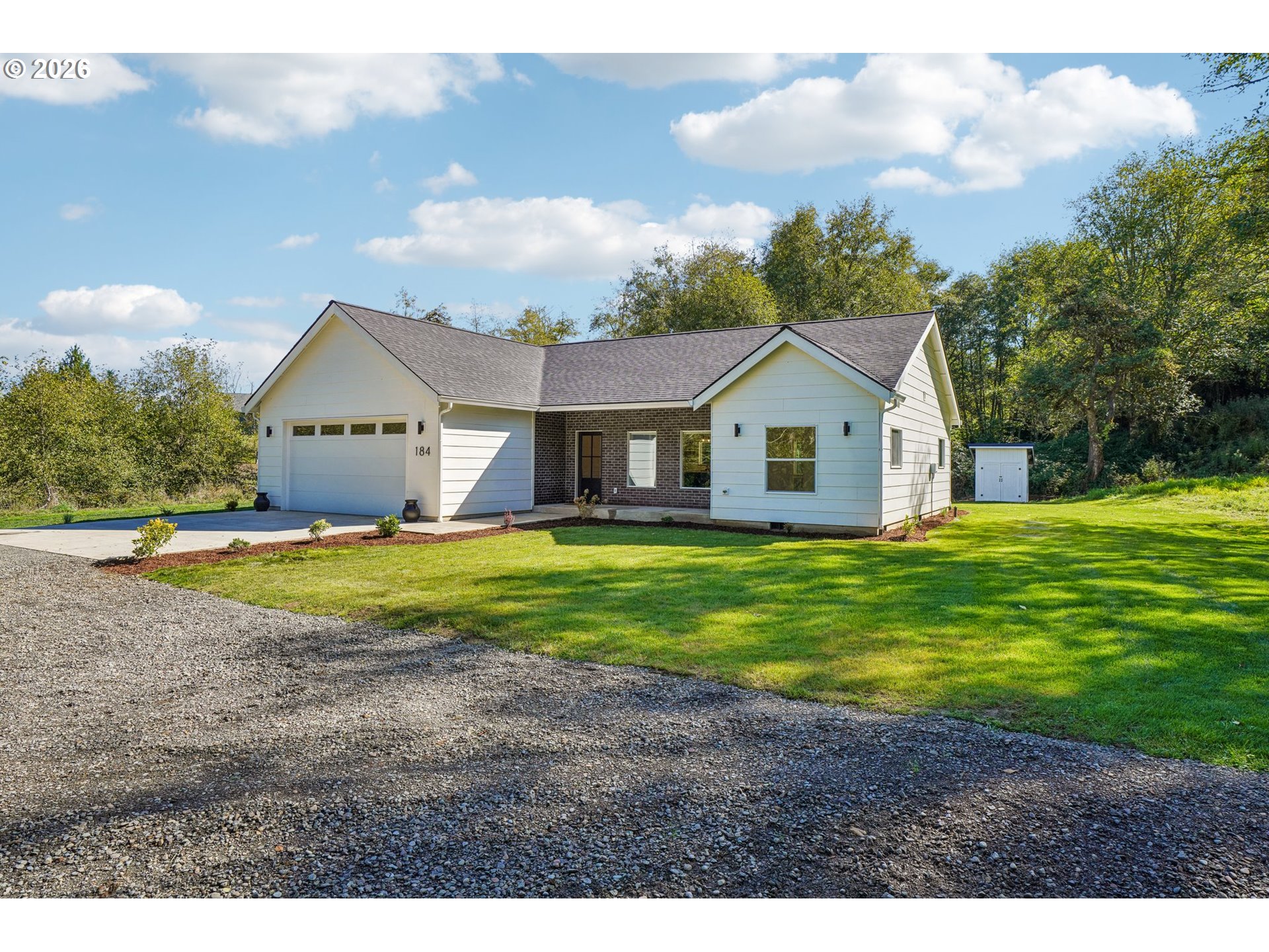 184 Trout Lakes Rd — photo