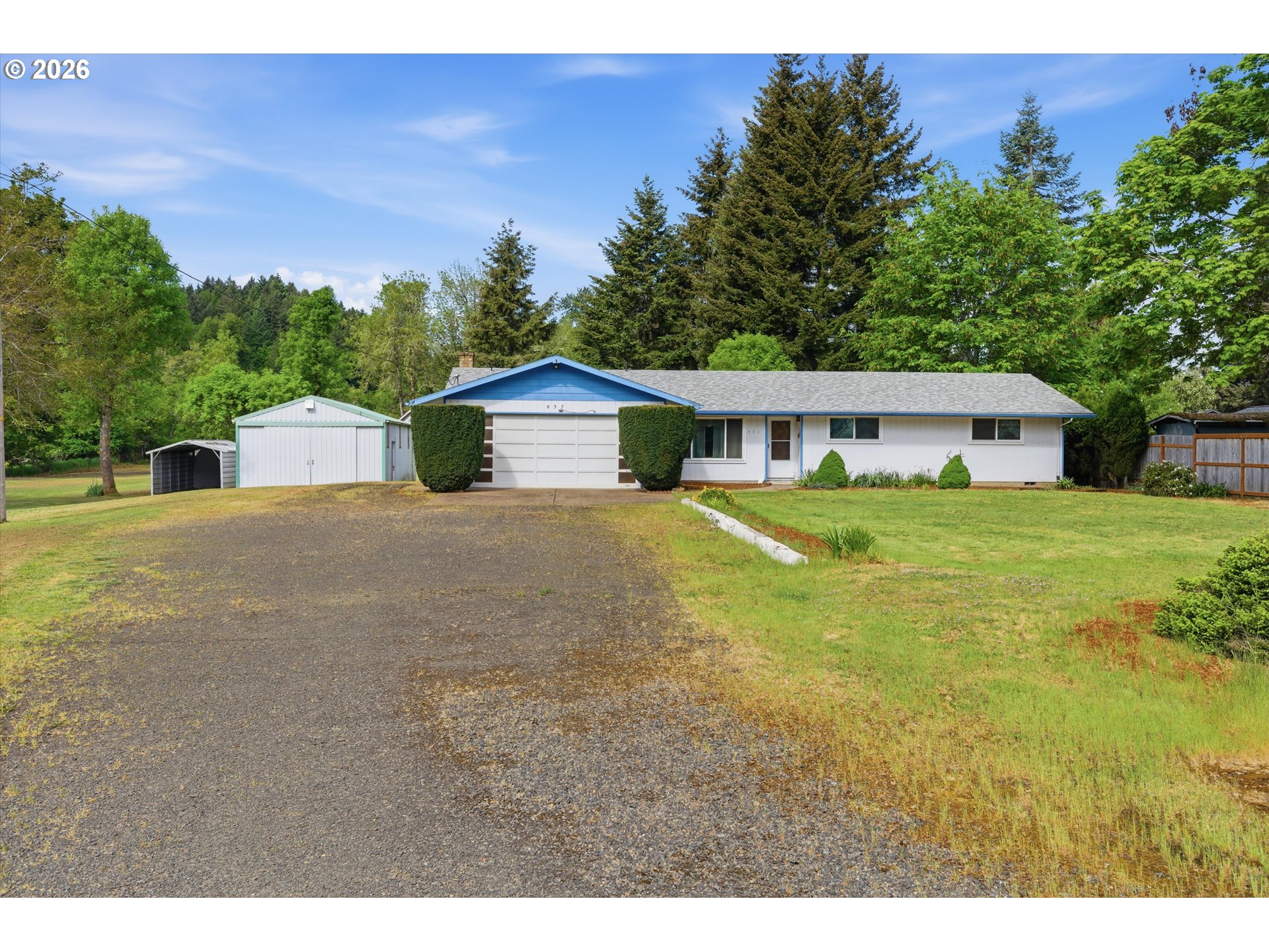 837 SW River Dr — photo