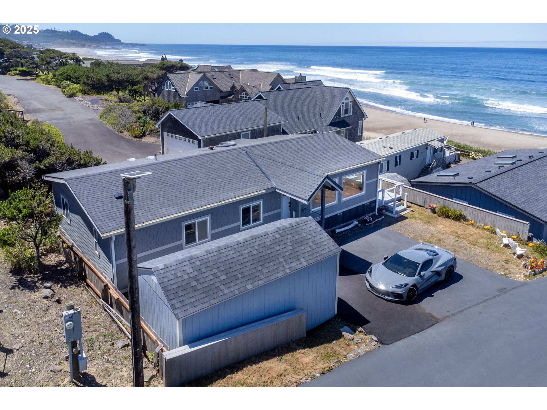 4875 N Highway 101 — photo