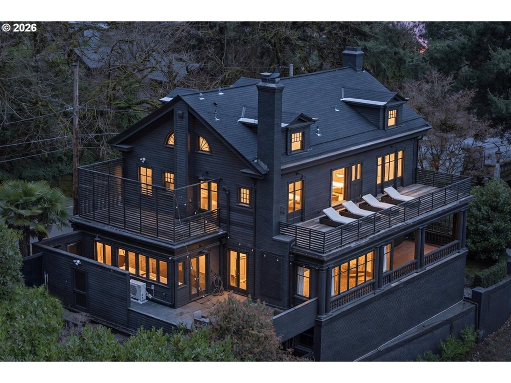 1408 SW Vista Ave — photo